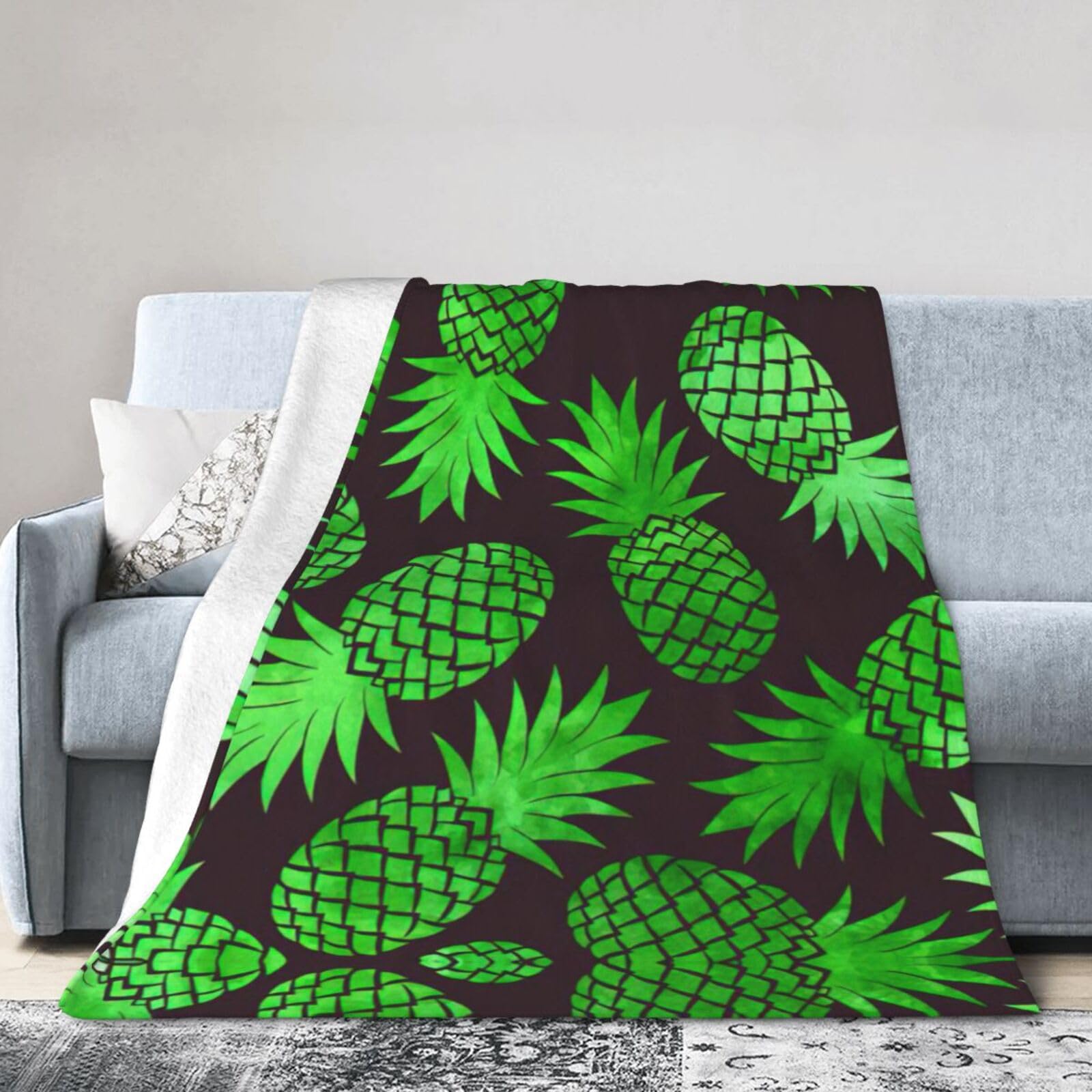 Uusnwaa Soft Cosy Fleece Warm Throw Pineapple Art Print Blanket