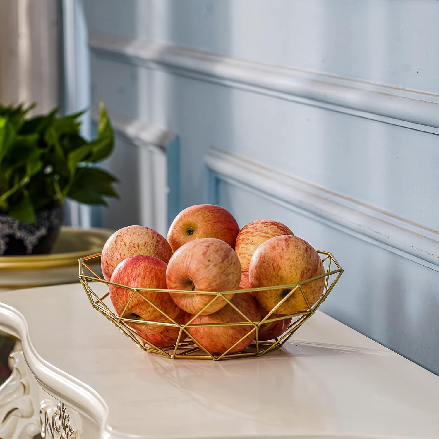 Aecipl Metal Wire Bowl Set of 2 for Fruits and Vegetables - Iron Countertop Storage Basket for Bread and Snacks - Potpourris Veggie Holder Decorative Kitchen Counters Table Centerpiece (Gold)