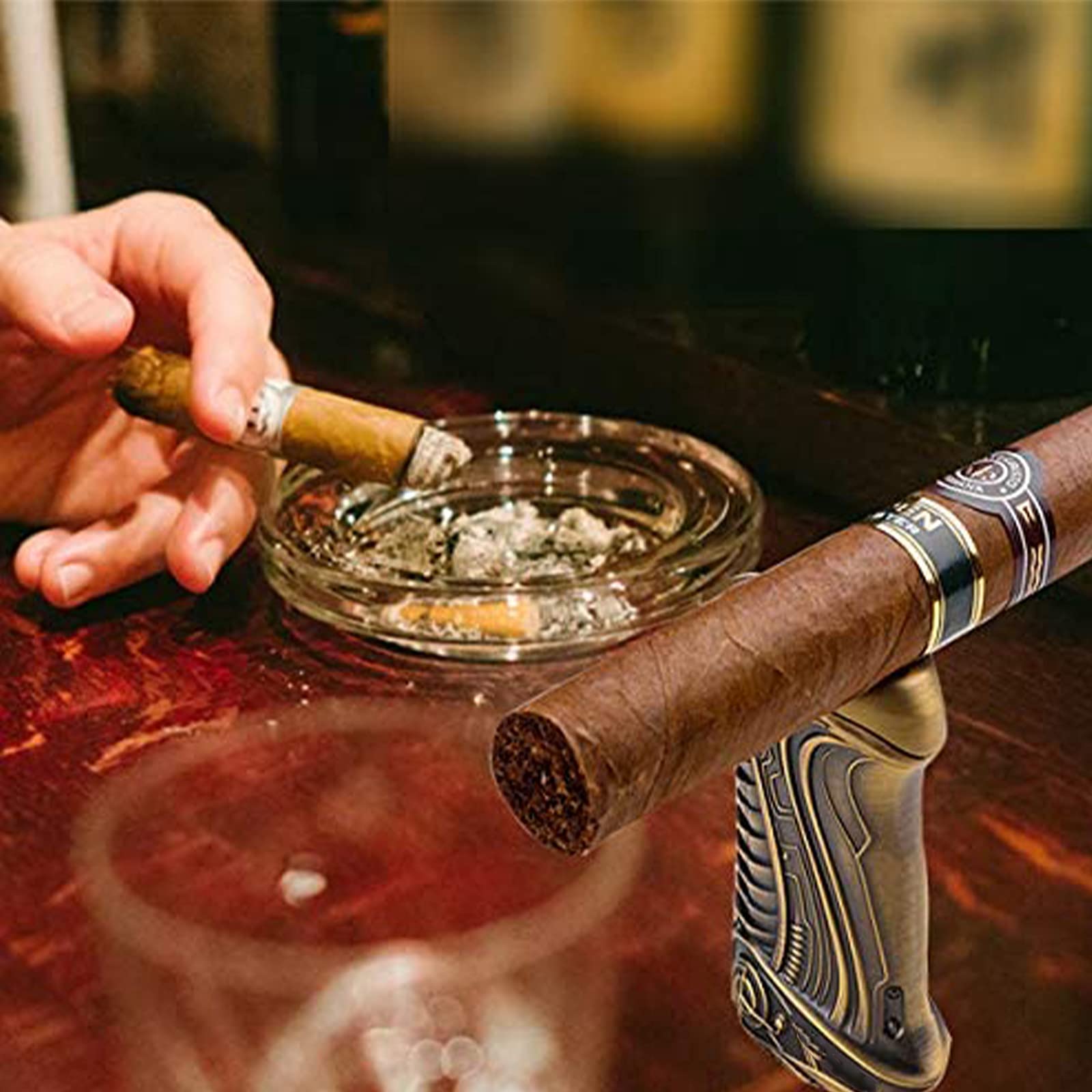 HB1 Juego de Cortadores de Cigarros de Gama Alta, Encendedor de Gas Butano, Tubo Recto a Prueba de Viento, Exquisito Cortador de Cigarros de Acero Inoxidable con Calavera en Relieve, Regalo