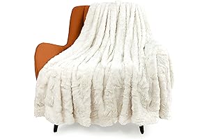 Luxuriate in the Ultimate Comfort of TOONOW's White Furry Throw Blanket