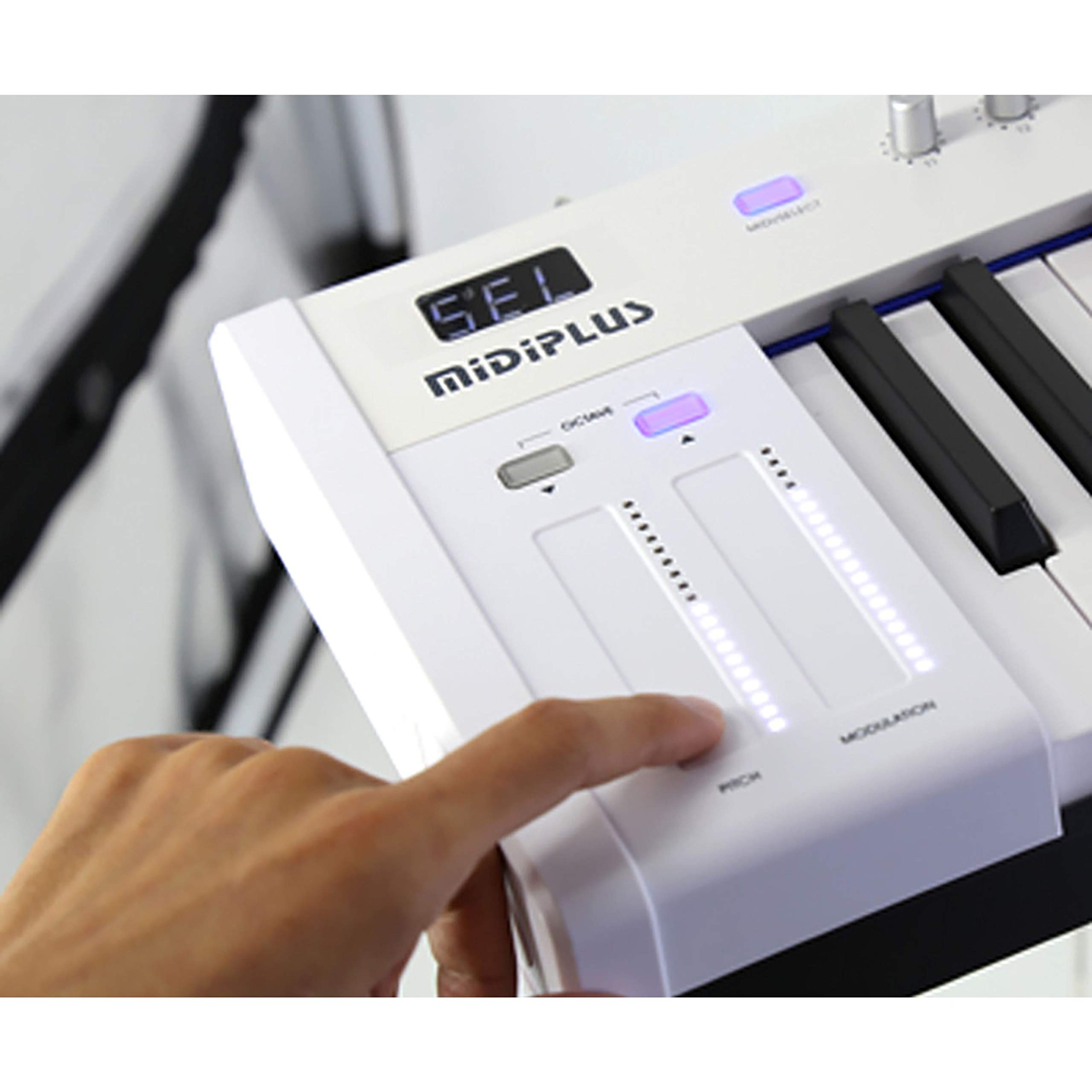 MiDiPLUS MIDIキーボードコントローラー X6 mini 61鍵 Amazon.com: midiplus X6 mini -Key Controller, white : Musical