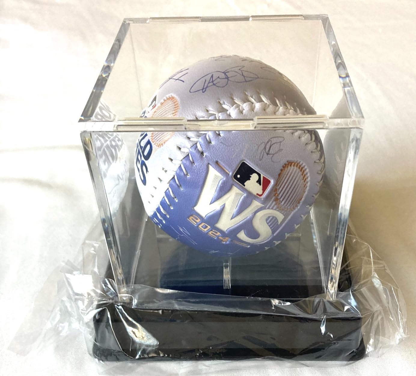 限定1024 大谷翔平ドジャース 2024ワールドシリーズ 硬式ボール ケース入 限定1024 ドジャース 2024年 ワールドシリーズ 記念 選手サイン
