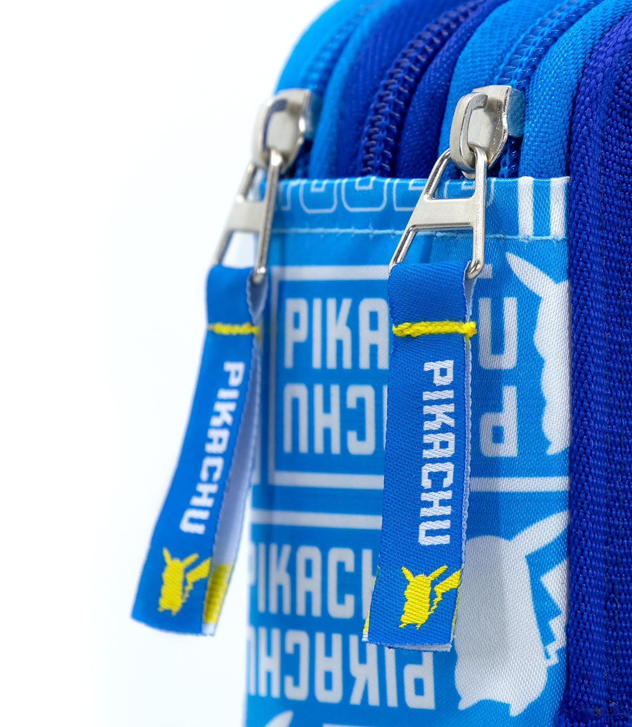 Clondo Astuccio 3 Scomparti 45 Pezzi Per Pokemon Fan Blu e Giallo