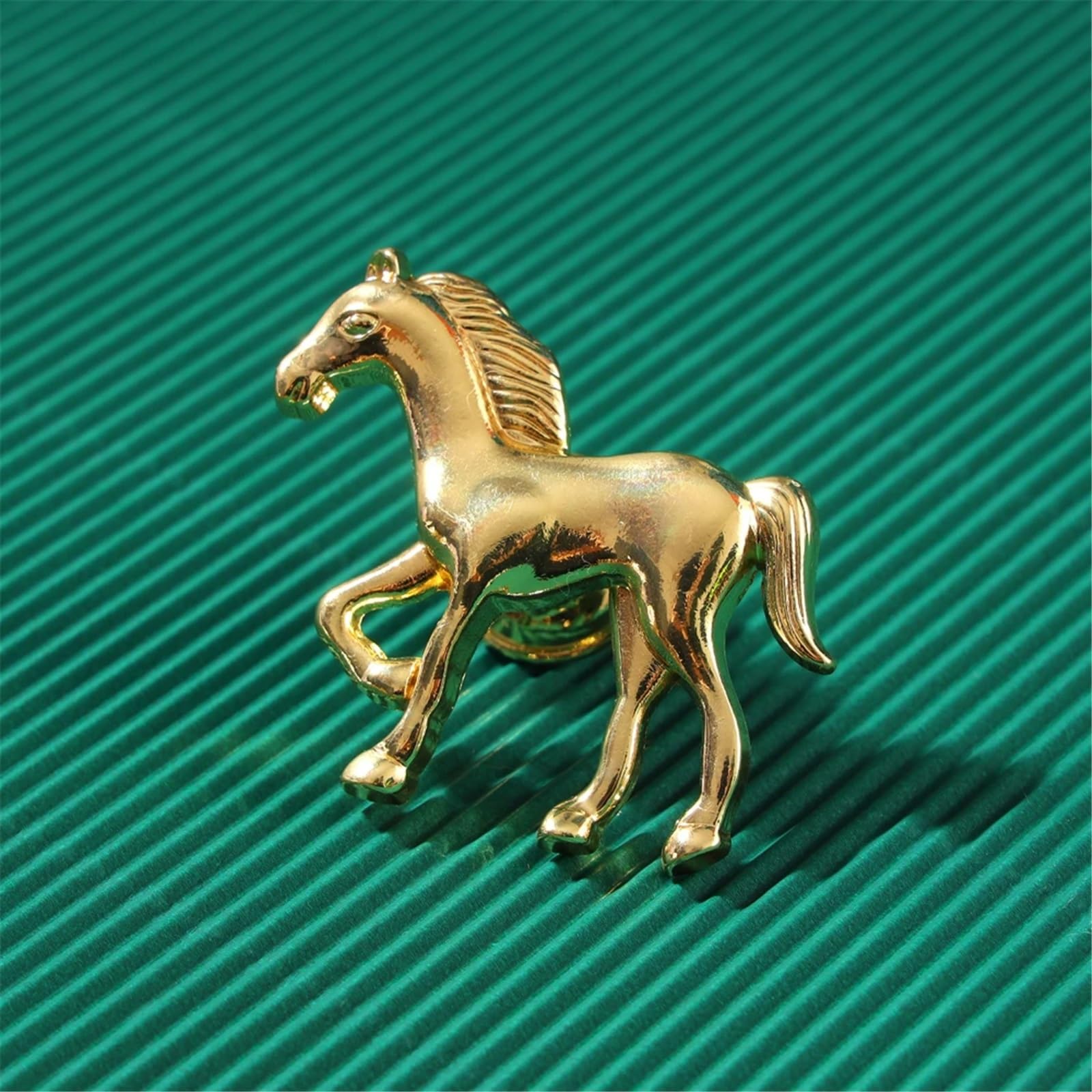 KDHCVKZ 1pcs Animal Shape Zinc Alloy Handles Furniture Kitchen Handle Drawer knobs Door Knob for Cabinet and Cupboard Dresser Drawer Knobs(Horse)