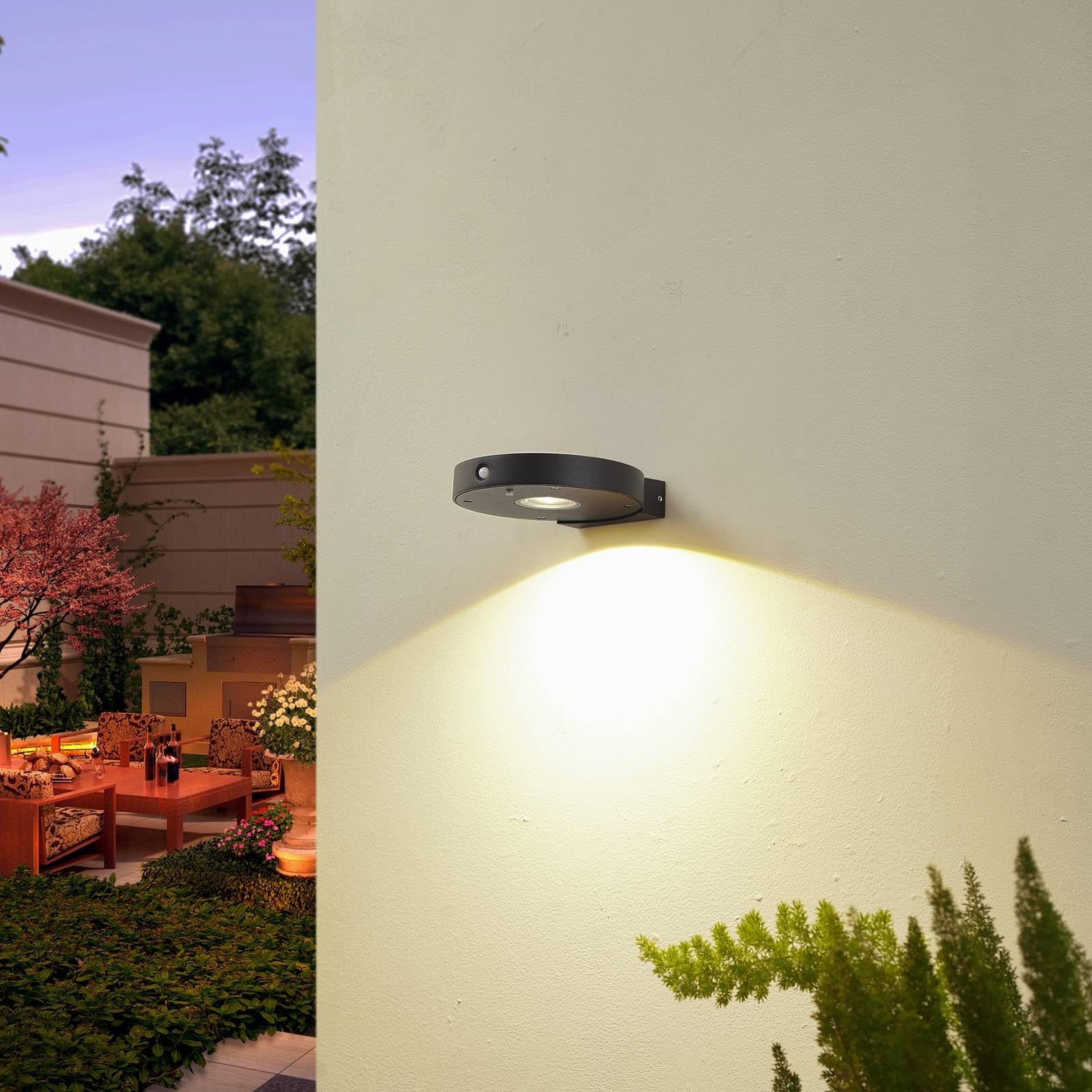 Lucande Tavon lampa solarna LED, zewnętrzna, ściemniana z czujnikiem ruchu (ochrona przed pryskającą wodą (nowoczesna) w kolorze czarnym z aluminium (1 żarówka) – solarna lampa ścienna do użytku na