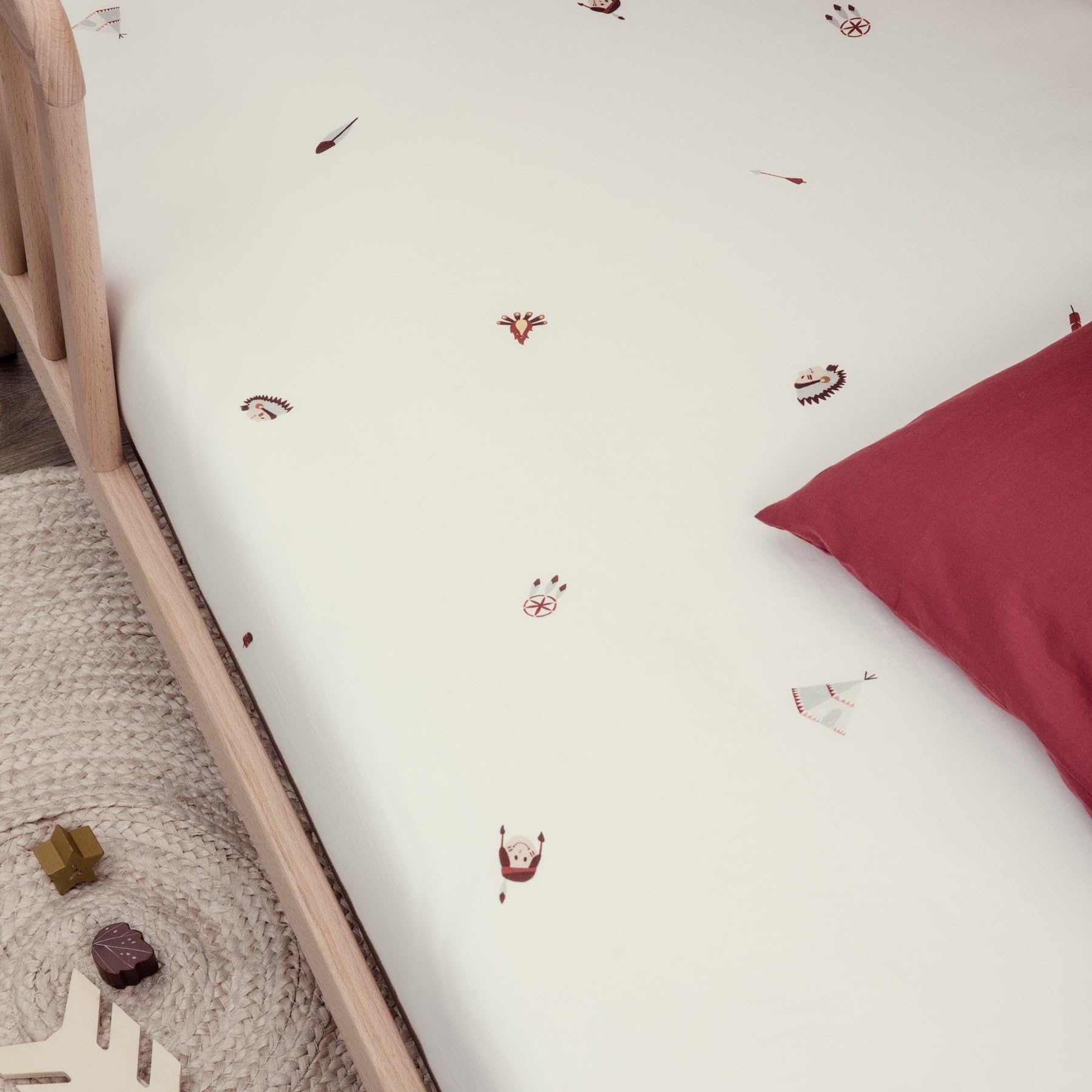 Drap housse lit bébé coton biologique oeko-tex motif plume