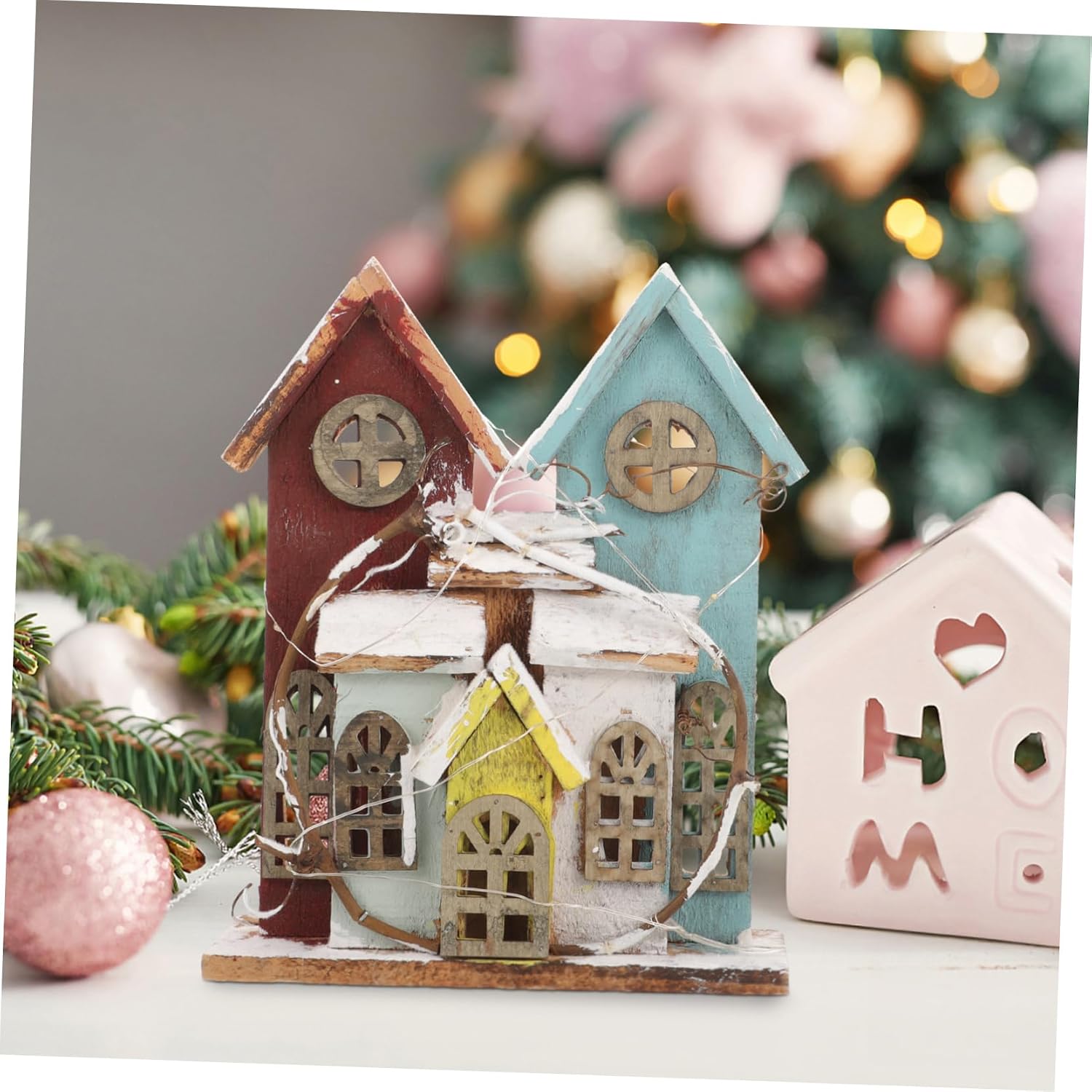 Cabilock 1pc Mini Christmas House Shaped Decor Lighted Ornament for Festive Desktop Decoration Chic Xmas Landscape Decor for Home and Holiday Celebrations