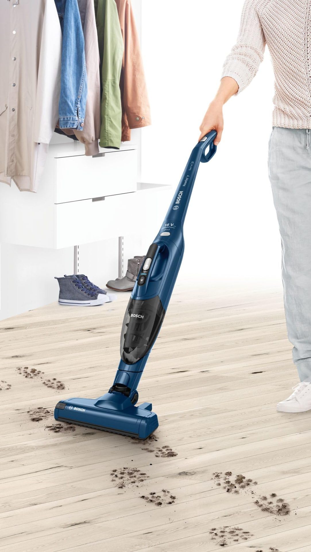 Bosch Readyy'y Serie 2, Odkurzacz bezprzewodowy 2 w 1, samostojący, system bezworkowy, 16 V, 2 stopnie mocy, 36 min pracy na baterii, uniwersalna elektroszczotka AllFloor, BBHF216