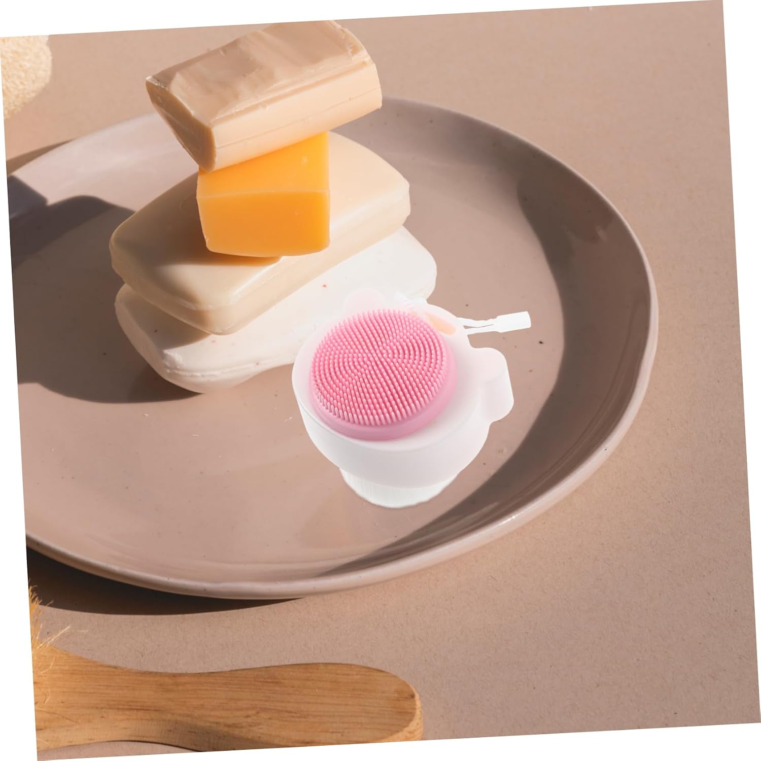 Outanaya Manual Face Scrubbers Face Brush for Cleansing Fluffy Facial Exfoliator Tool