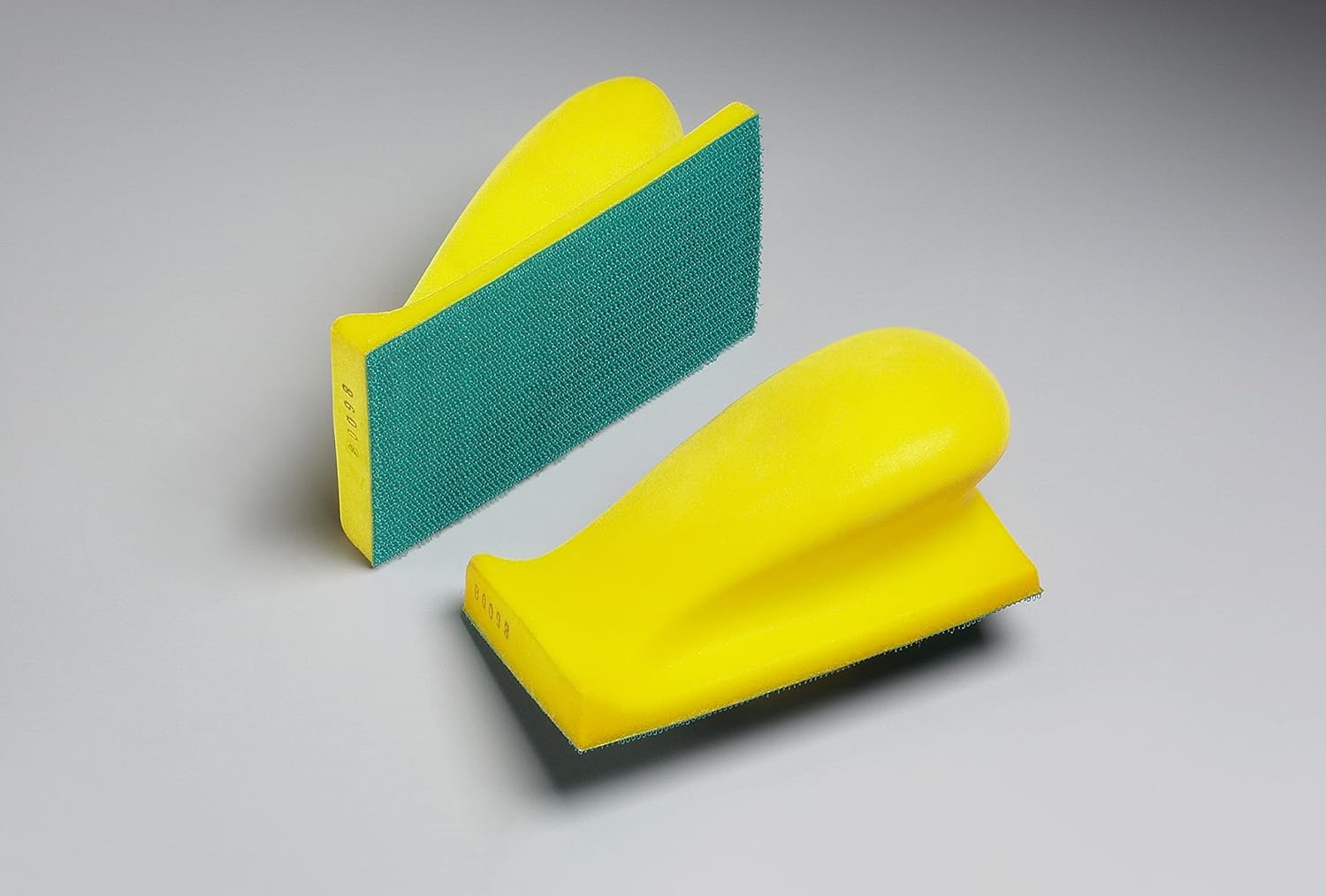 3M Hookit Red Abrasive Sheet, 01178, 220+ Grade, 2-3/4 in x 16 1/2 in, 25 Sheets for Auto Sanding