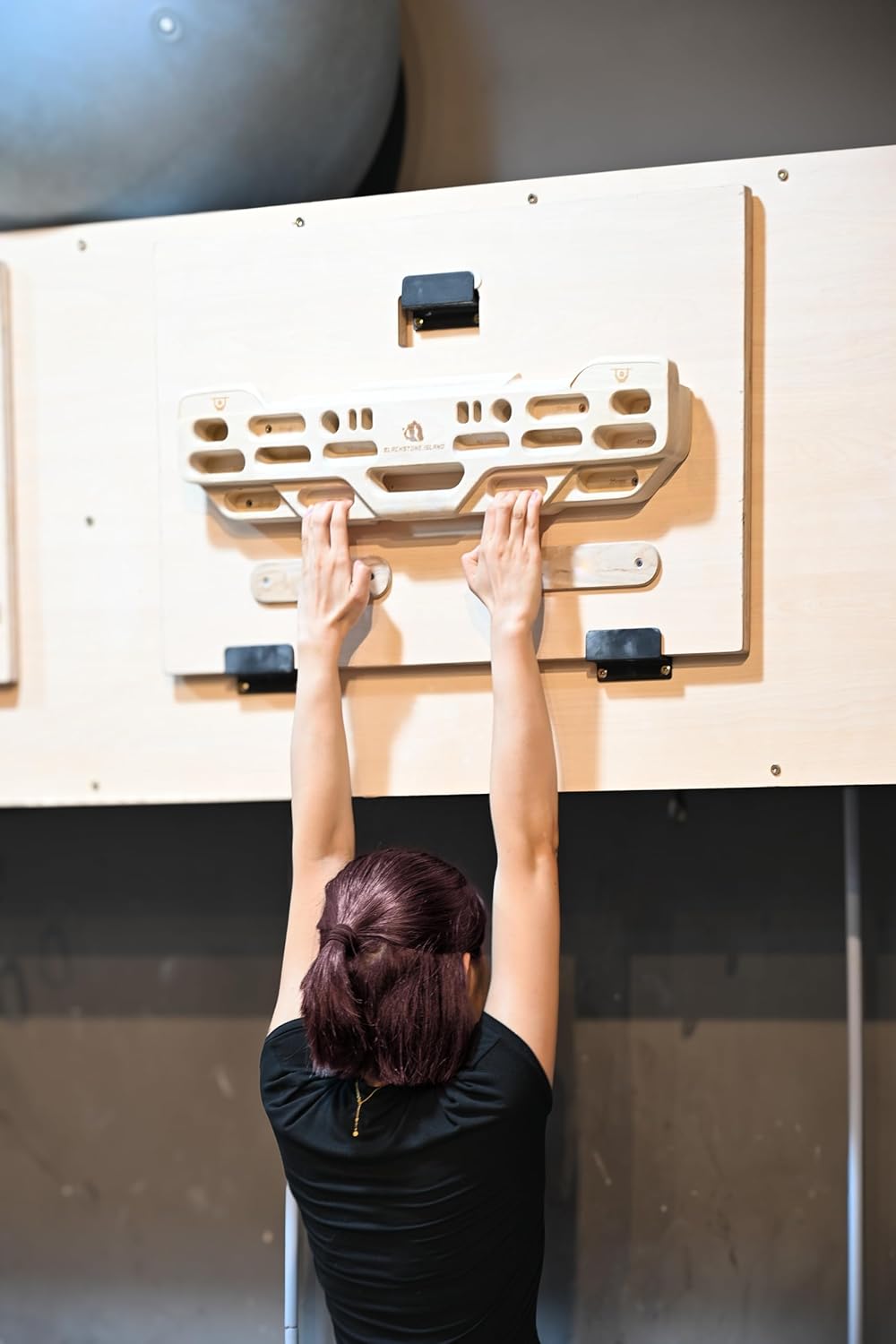 Hangboard for Rock Climbing,Climbing Training Board for Indoor and Outdoor Use