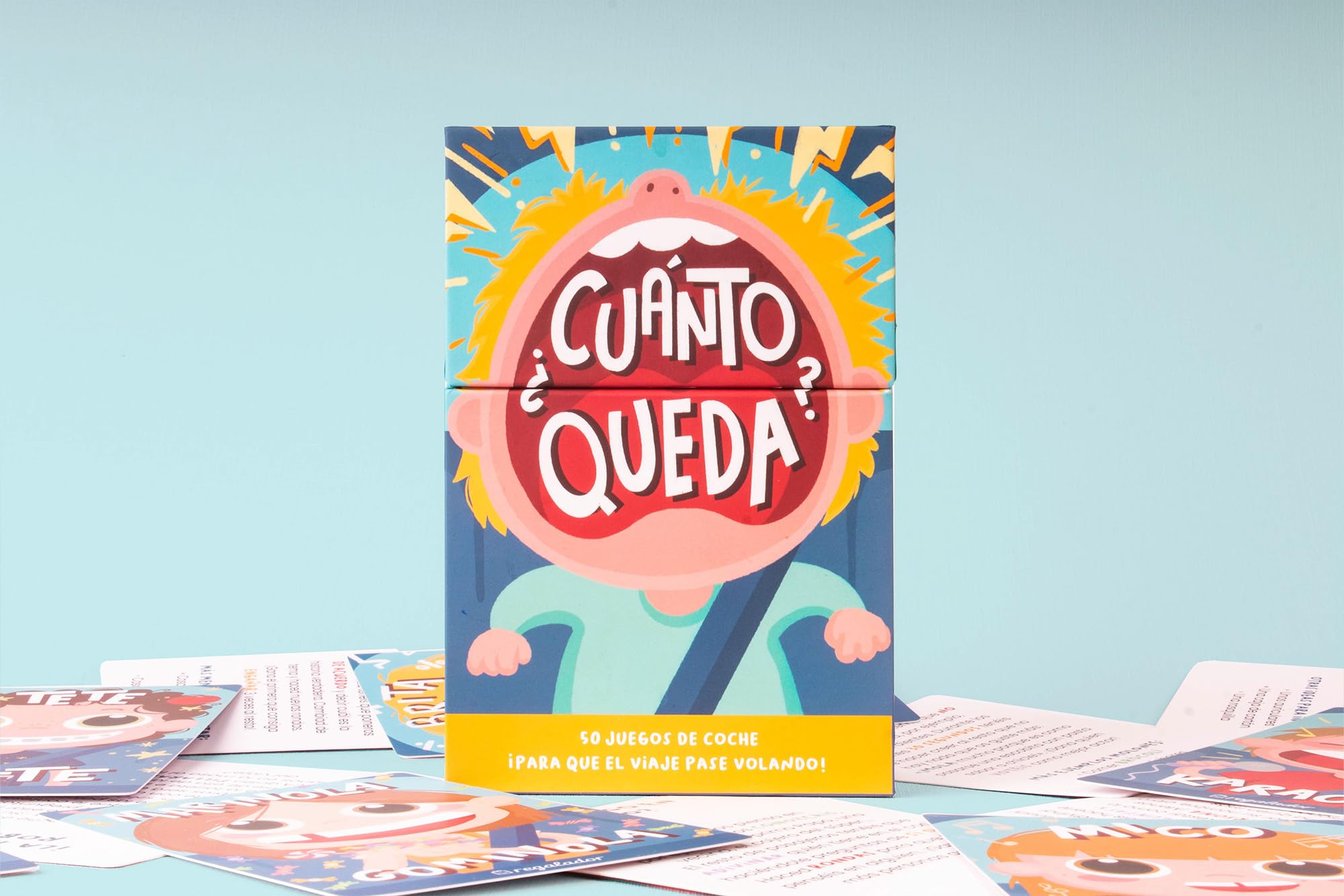 Juegos de Mesa para niños/as ¿CUÁNTO Queda? | El Juego de Cartas para los Viajes | Regalo niña 10 años | Una Idea de Hellofun! | 2 Jugadores | Duración: 5 min- hasta Llegar a Destino | +5
