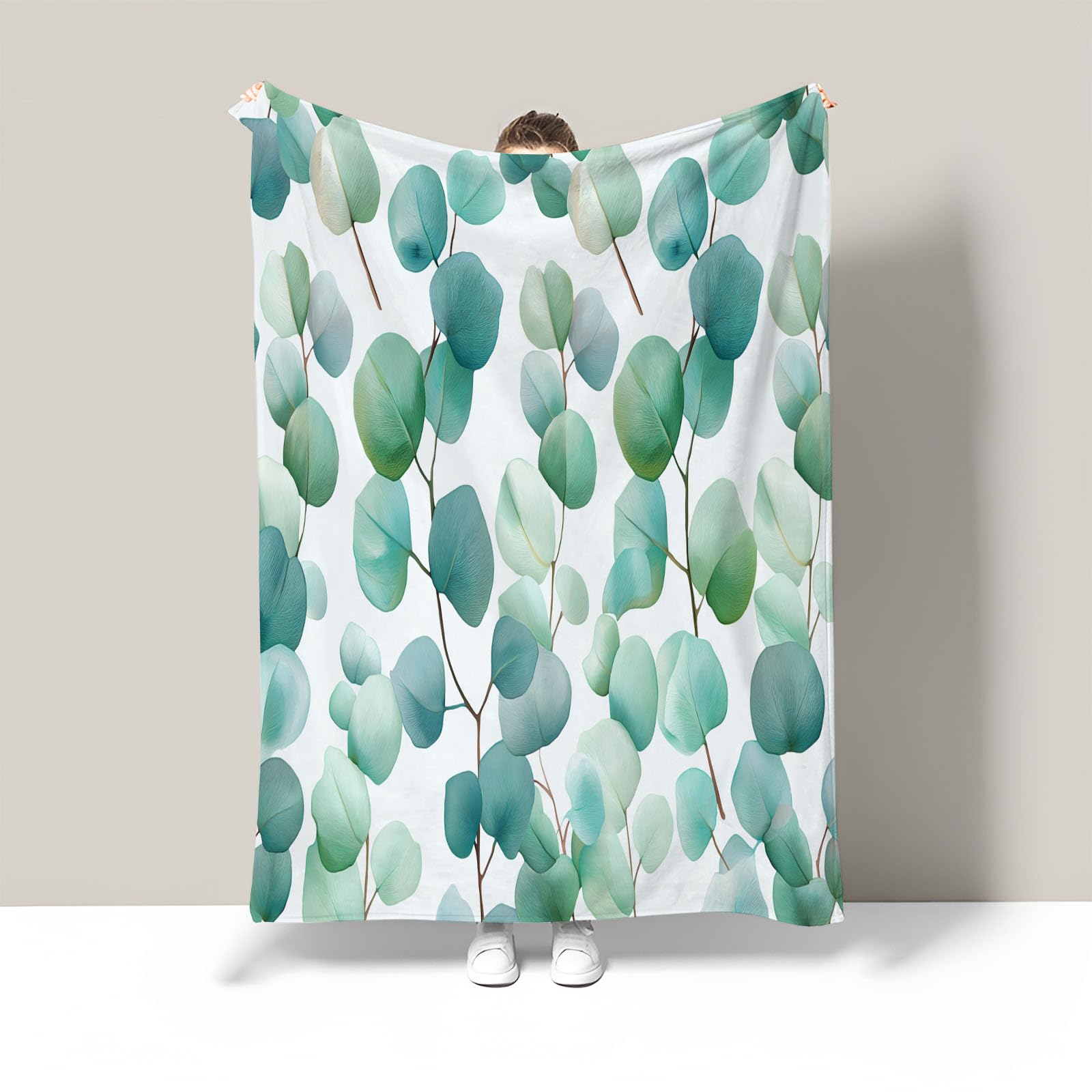 Couverture eucalyptus douce et chaude pour cocooning sur canapé de salon