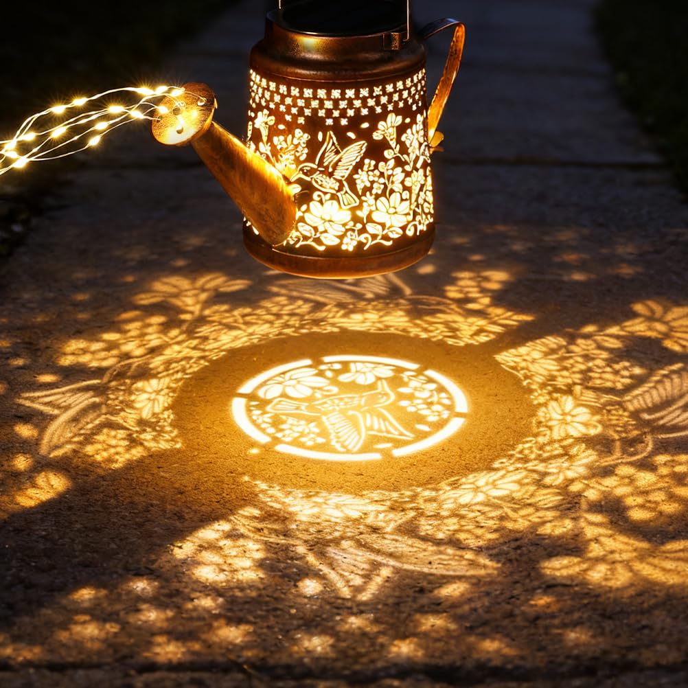 OUSFOT Lampe Solaire Jardin Exterieur Arrosoir Comprenant 6 Guirlande Lumineuse Cascade avec 90 LED, Motifs Colibris et Floraux, Lanterne Lumiere Solaire IP44 Étanche, Decoration Cour Halloween Noël