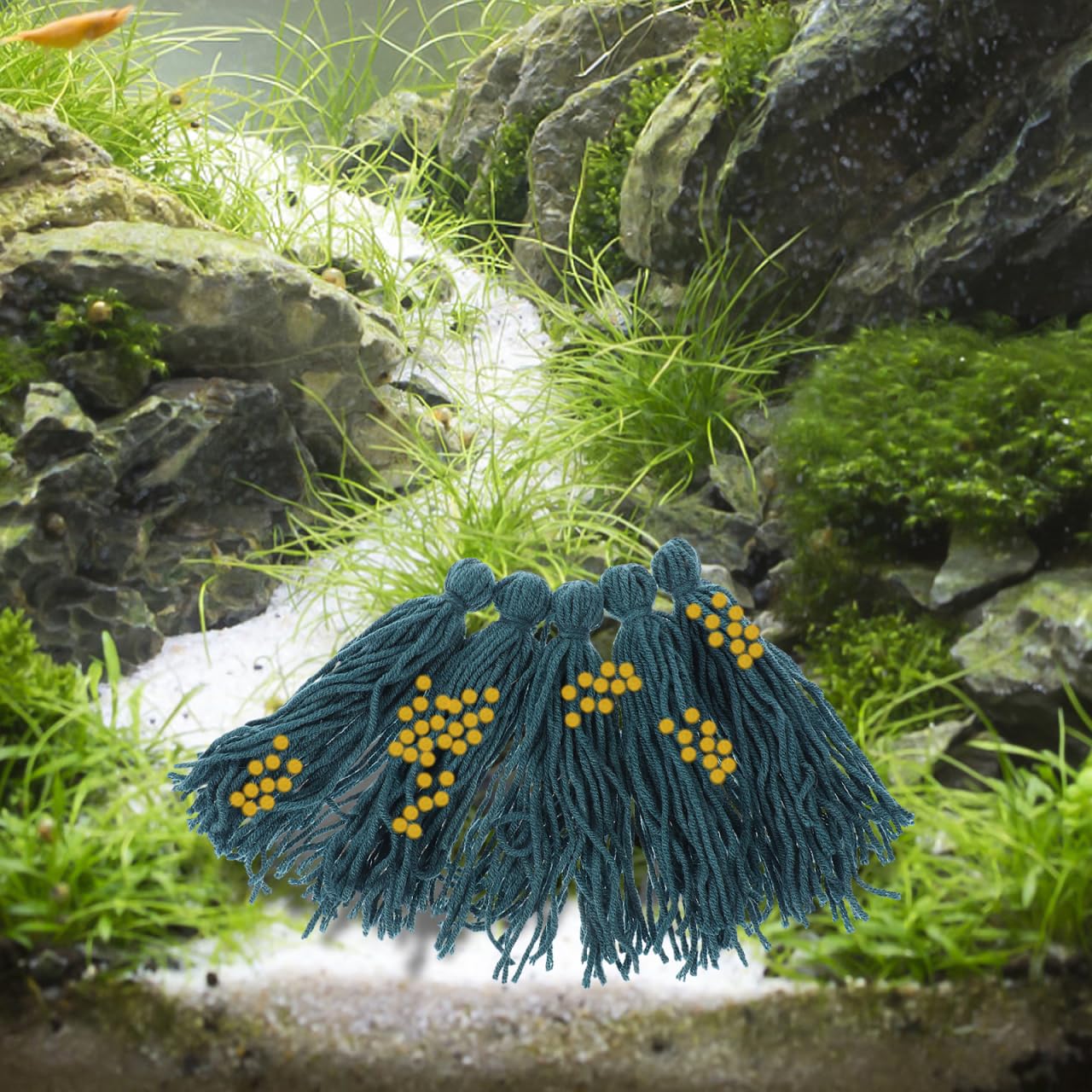POPETPOP Fish Breeding Mop for Tank 5Pcs Aquarium Spawning Mops for Angelfish Shrimp Egg Laying Floating Fish Spawn Brush for Aquatic Pet Hiding and Reproduction - Image 4