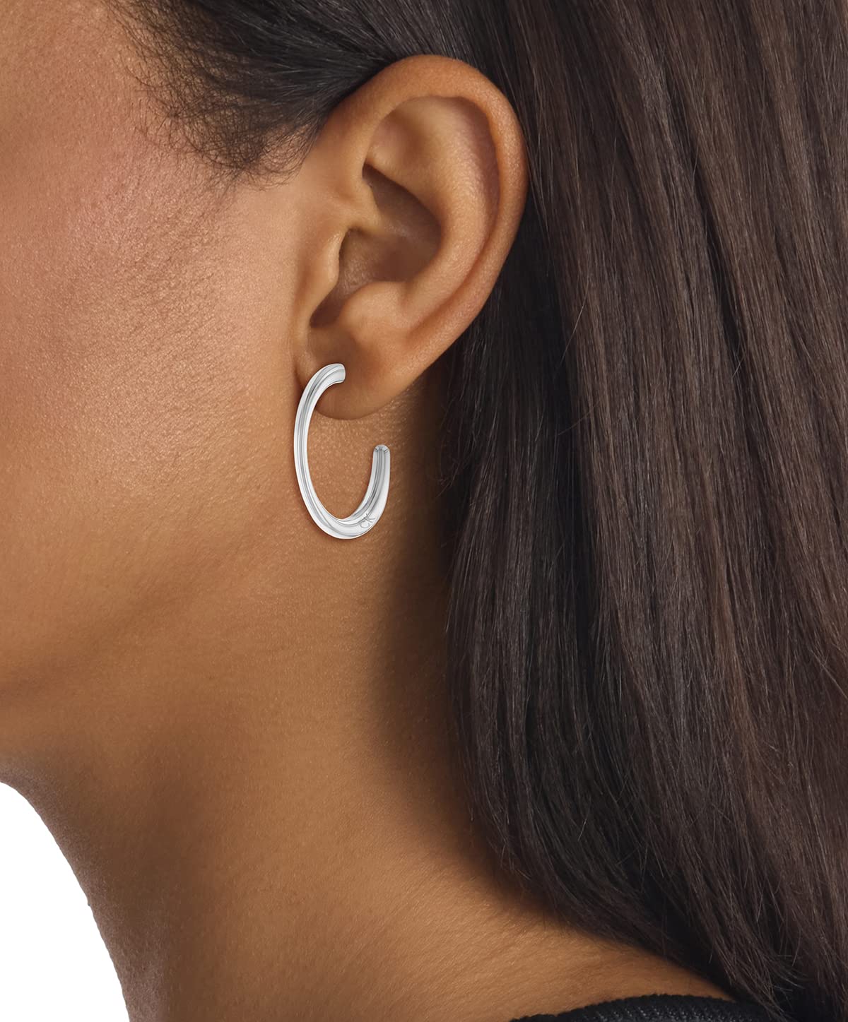 Calvin Klein Orecchini a Cerchio da Donna Collection PLAYFUL ORGANIC SHAPES in Acciaio Inox - Disponibile in Argento o Oro