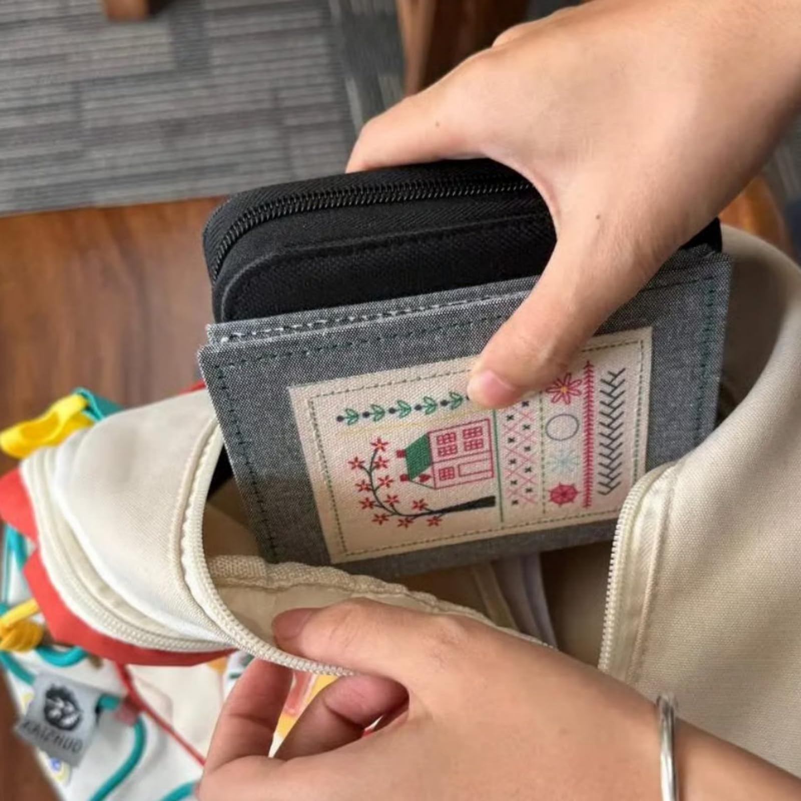 handstille The Little Stitch Library Von den ersten Stichen bis zu eigenen Kreationen，Stickbuch für Anfänger | DIY-Stickbuch-Set mit 86 verschiedenen Stichen und einer Vielzahl von Mustern