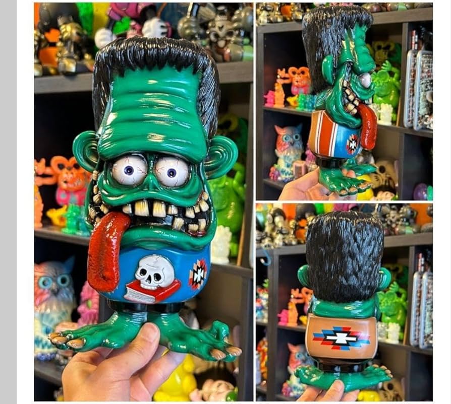 blackbook toy “Ortega Boo\