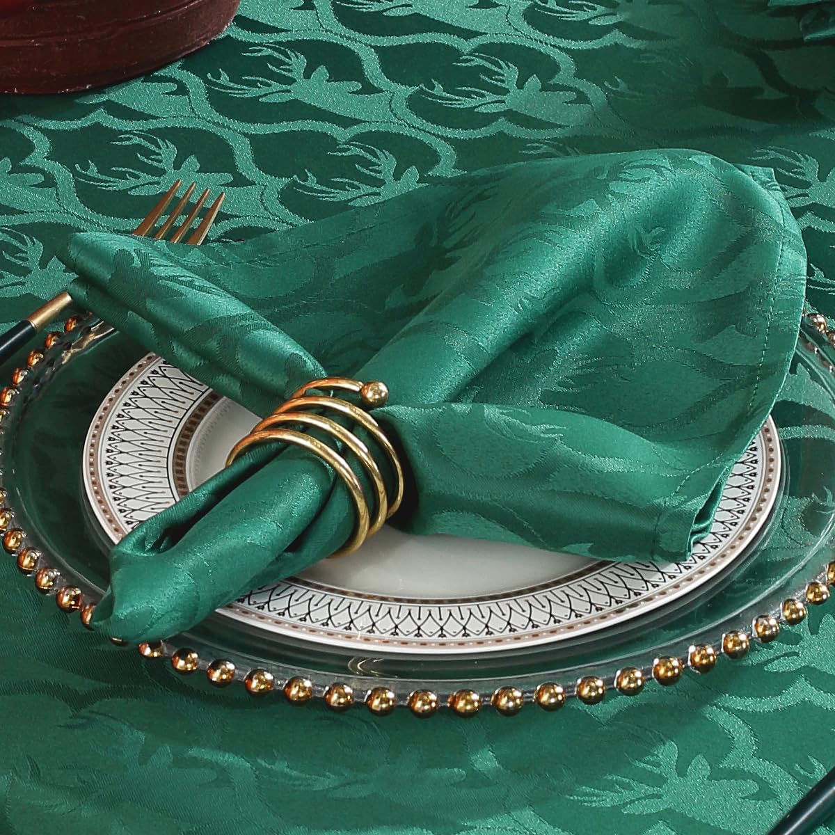 SASTYBALE Christmas Napkins Set of 4, Cloth Napkin 20 x 20 Inches, Washable Napkins with Hemmed Edges, Reusable Napkins for Xmas, Weddings, Banquet, Festival Celebration, Green