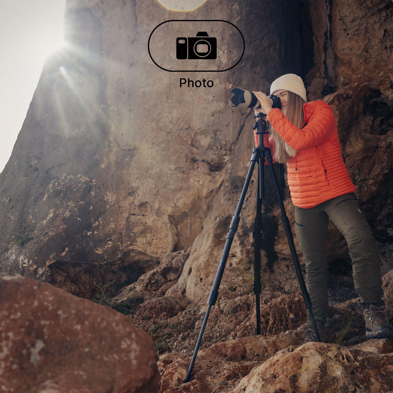 Manfrotto ONE Photo, Treppiede Professionale in Alluminio, Portata 12kg, Colonna Orizzontale 90°, Gambe XTEND a Apertura Rapida, Piedi Modulari (Gomma/Spikes), per Fotocamere DSLR e Mirrorless