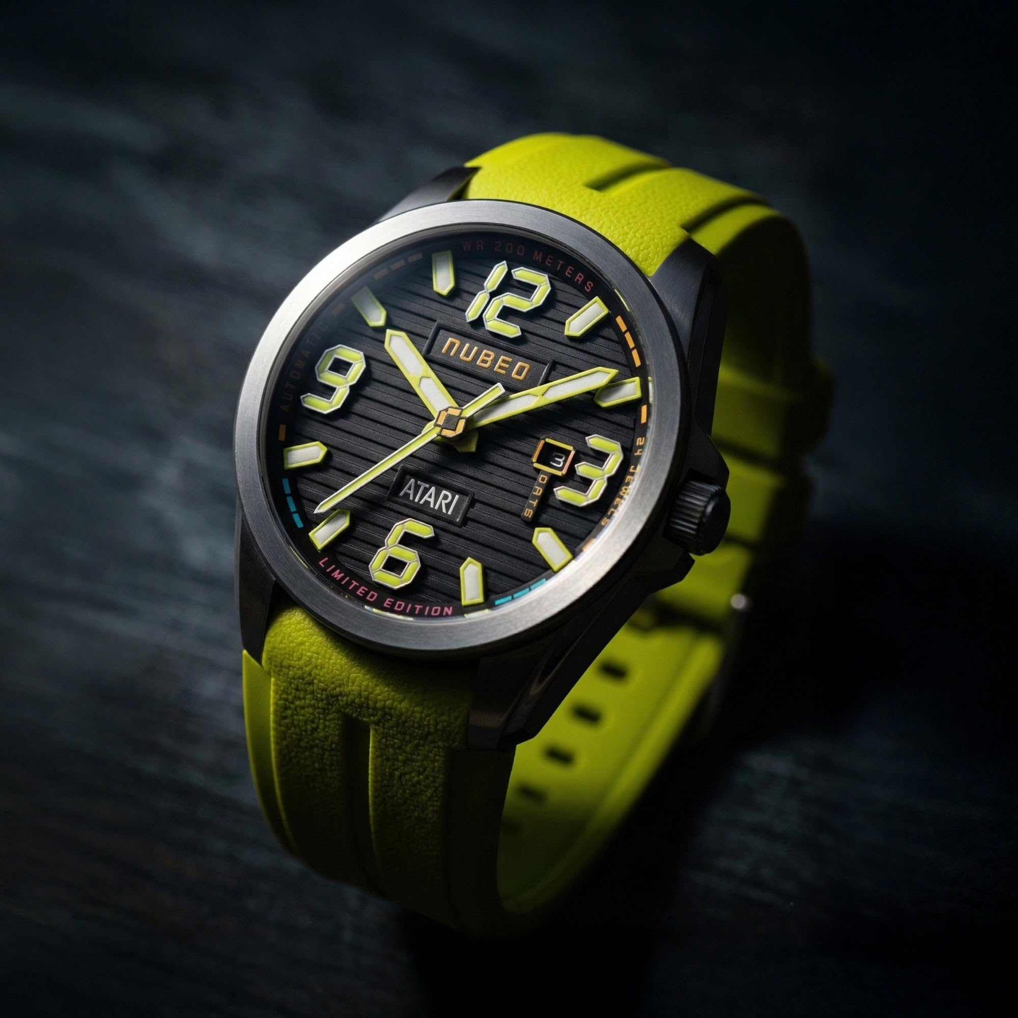 Nubeo Torrent Herren-Automatikuhr Atari Rainbow Limited Edition mit Kautschukarmband NB-6121