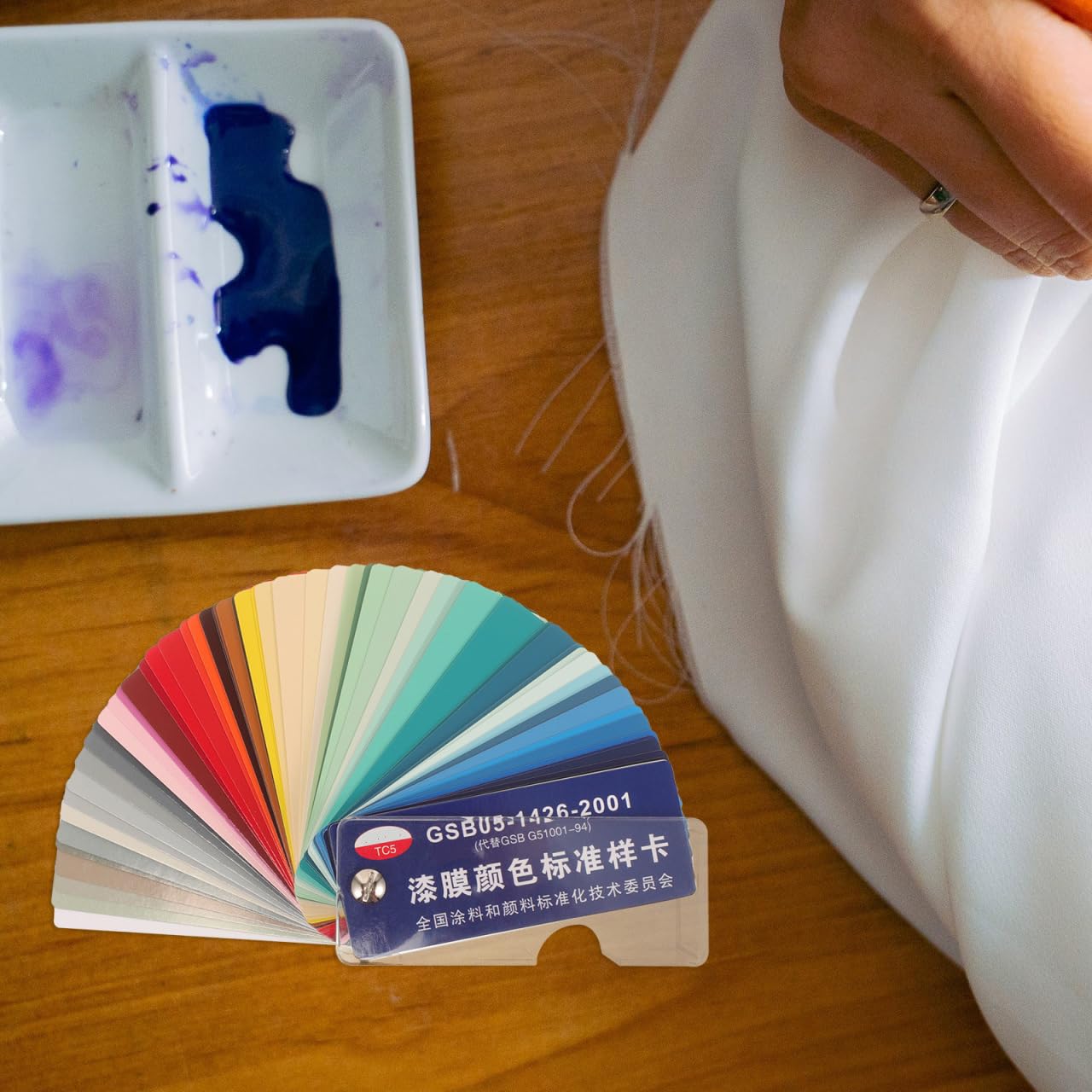Hemobllo Couleur de dossier, bouquet de couleurs, 83 échantillons de couleurs pleine page, Standard Cartes Échantillon Couleurs Peinture Murale