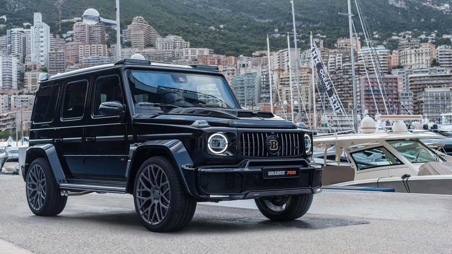 Brabus 700 Model Car Gwagon 1:32 Exclusive Alloy Metal Pull Back Die-cast Car Diecast Metal Pullback Toy car with Openable Doors & Light Music-Colors as Per Stock(Design-44)