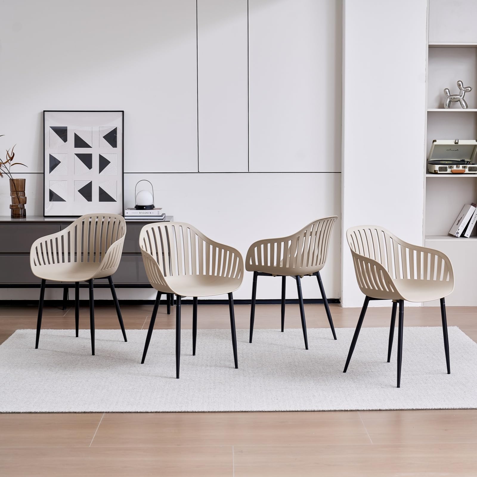 Set di 4 Sedie Sala da Pranzo, Sedia da Cucina con Braccioli, con Schienale Cavo e Seduta in Polipropilene, Adatte per Soggiorno, Balcone, Giardino - Cachi