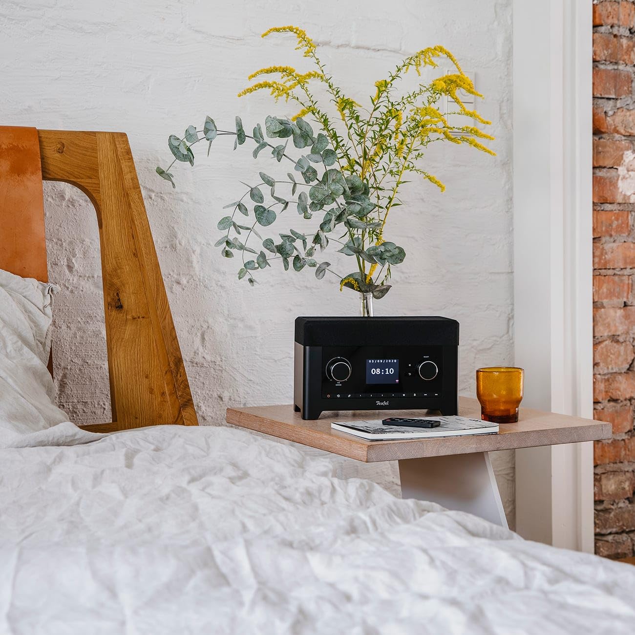 Teufel Radio 3SIXTY - Altavoz Bluetooth con Radio Digital Premium Internet Dab+, Sonido de 360 Grados, función de Banco de energía, subwoofer, función de Despertador - Negro