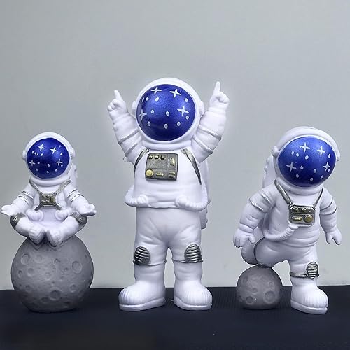 Vista 38 de Figura de astronauta, juego de 3 espejos, decoración de estatua de astronauta, figura de resina para decoración de pastel, adorno de escritorio