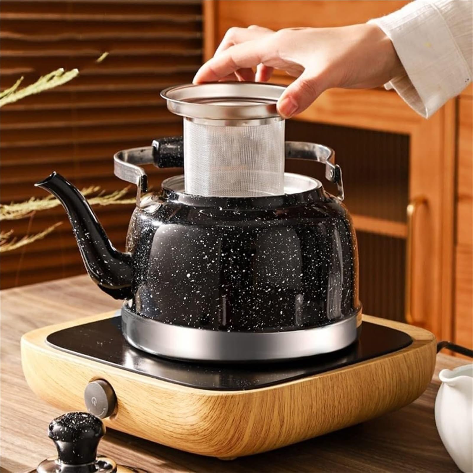 Hervidor de agua de acero inoxidable apto para uso alimentario, hervidor de gas para cocina, tetera con silbato, apto para todas las fuentes de calor(1.5L)