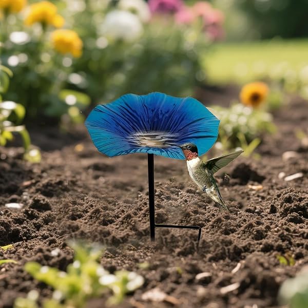 Bird Bath, Outdoor Birds Pole Water Feeder, 9,84 x 5,51 pollici Flower Shaped Feeding Station with Metal Stake, Aesthetic Garden Decor for Hummingbirds, Backyard and Yard - 3