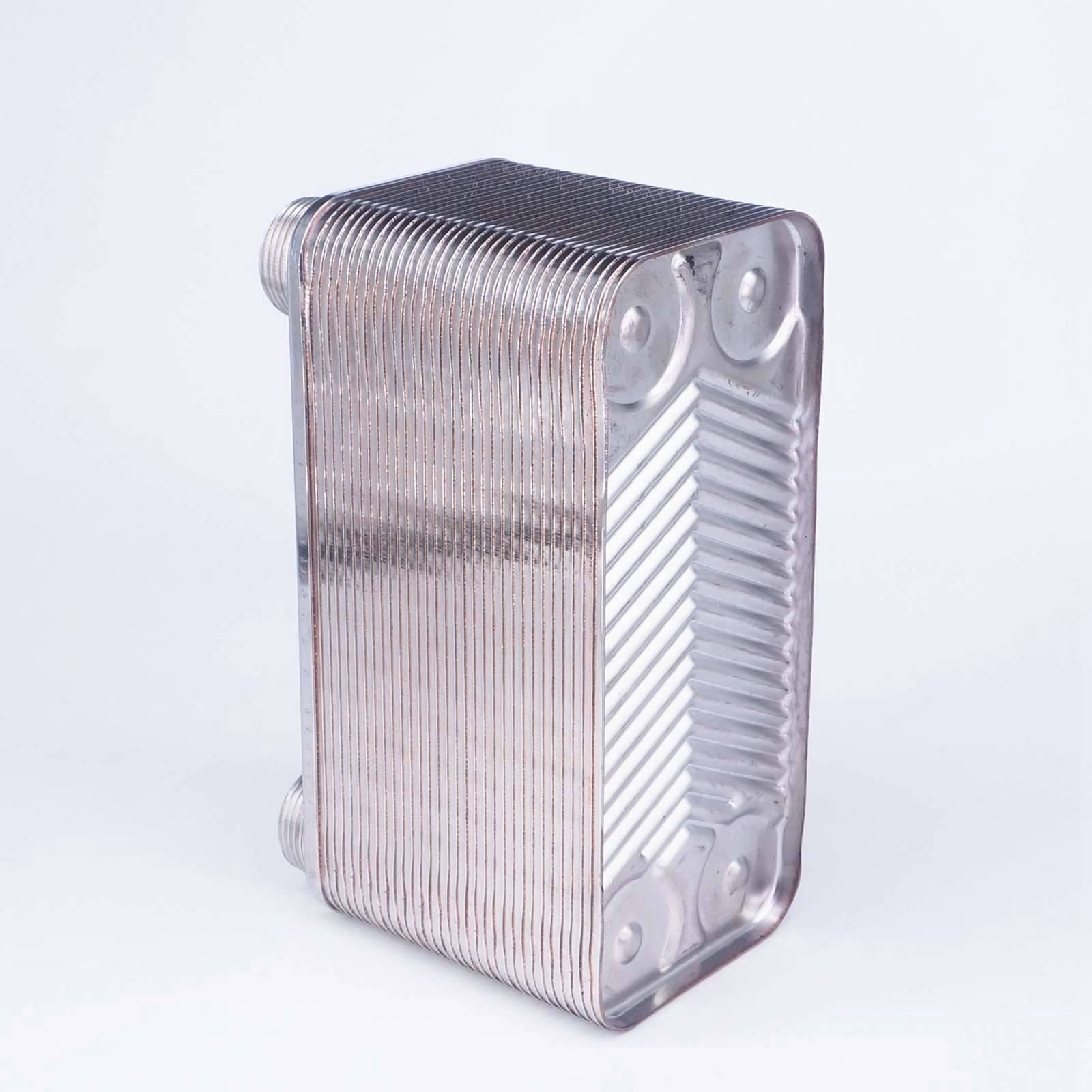 32 platos intercambiador de calor de cerveza chiller enfriador de agua for el intercambiador de calor de agua SUS 304 Acero inoxidable for enfriamiento casero Para calefacción por suelo radiante