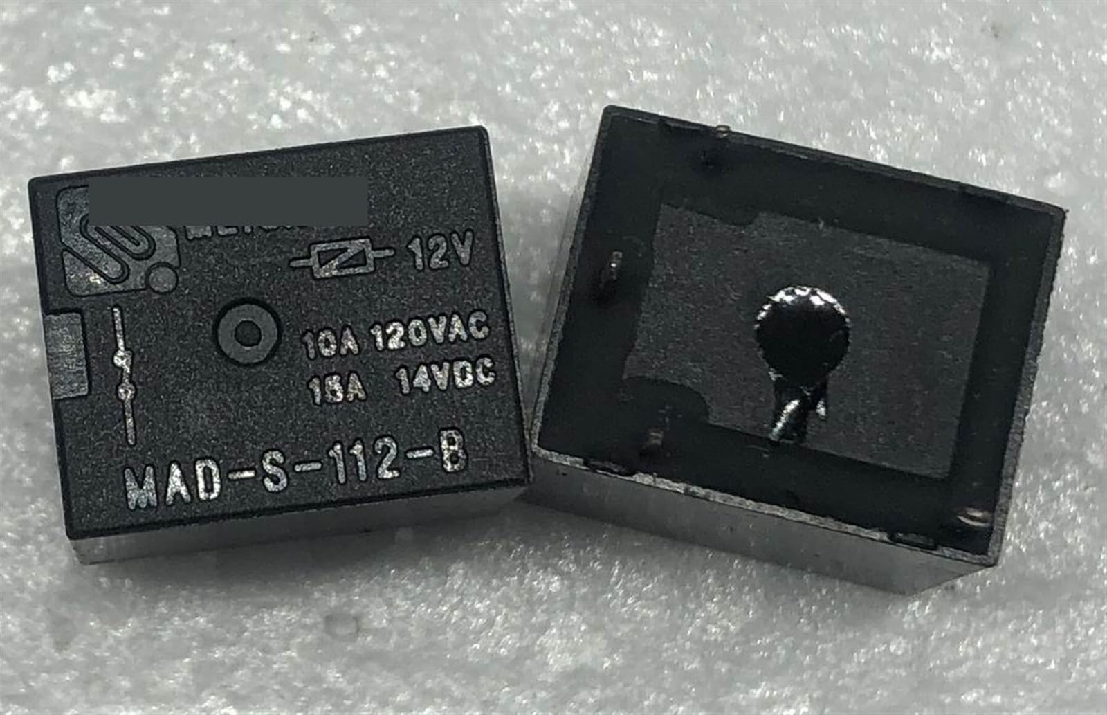 Relais 4 Broches MAD-S-112-B pour réparer une panne de commande 12V