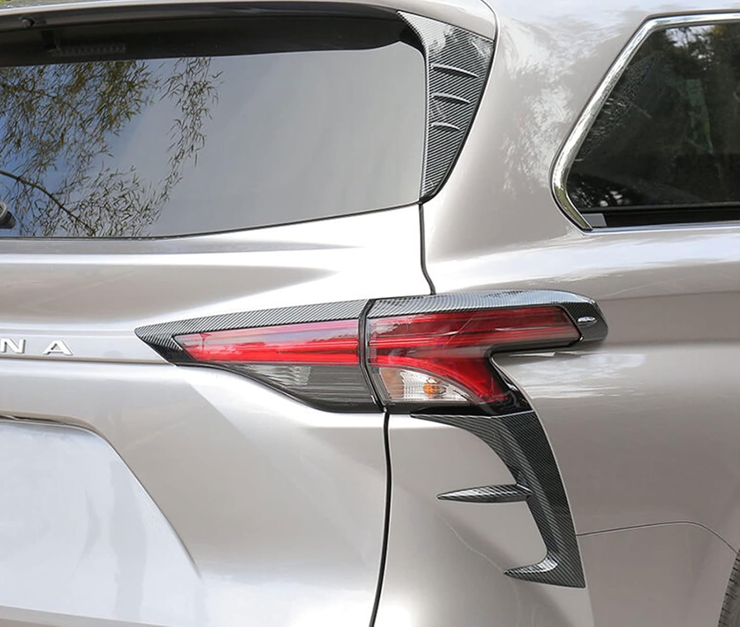 Car Accessories Rear Tail Light Side Cover Trim Decoration Sticker Fit for Toyota Sienna 2021 2022 2023 2024 2025 ABS 2PCS(Carbon Fiber Style)