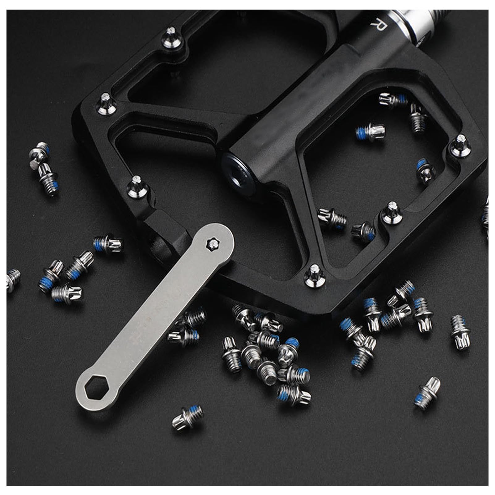 Irenwarl 50 Stück Fahrradpedal Nägel - M4*4.4 Anti-Rutsch Schrauben