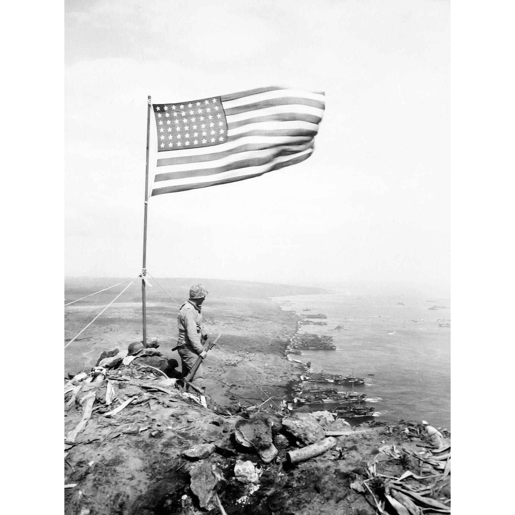 War WWII USA Soldier Suribachi Iwo Jima 1945 Photo Large XL Wall Art Canvas Print