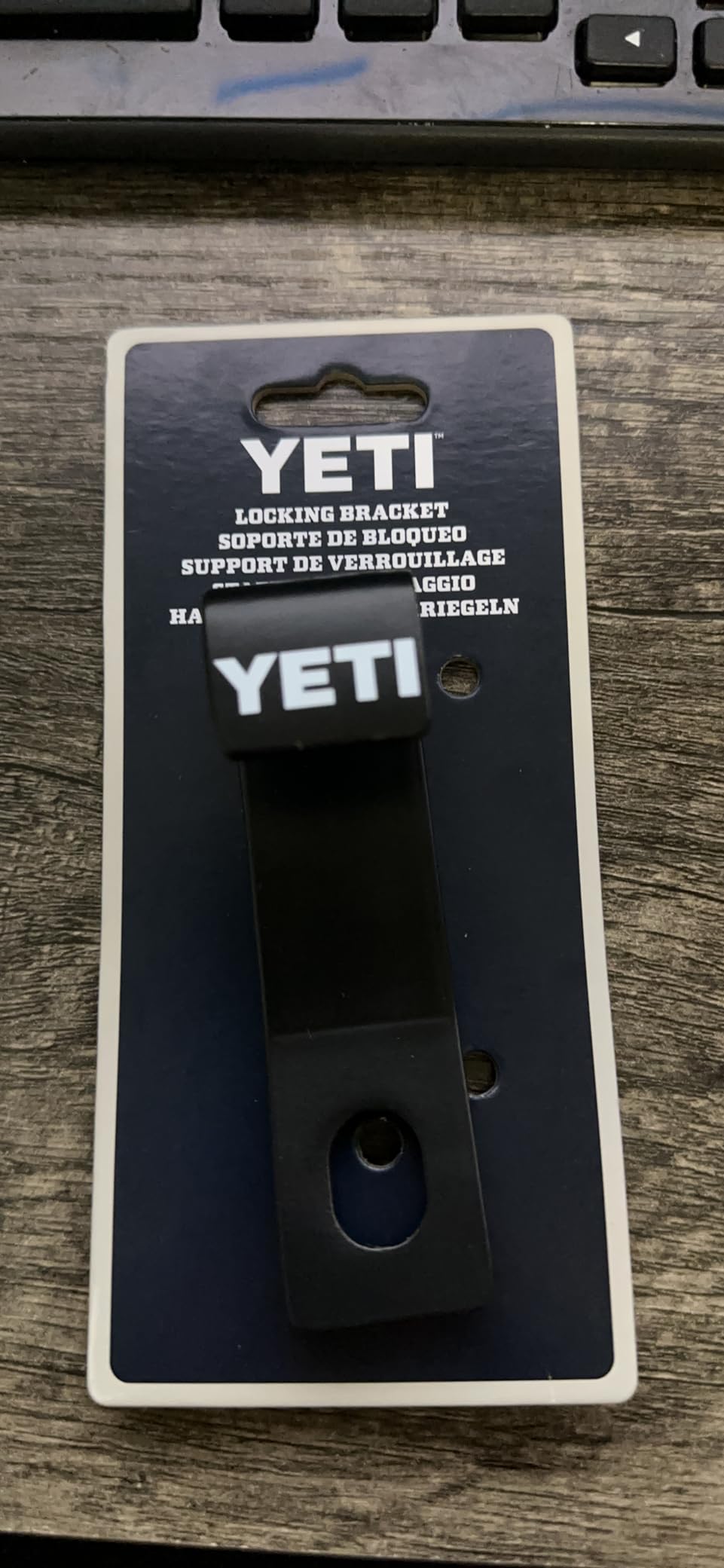 YETI Locking Bracket for Tundra Coolers Sports & Outdoors