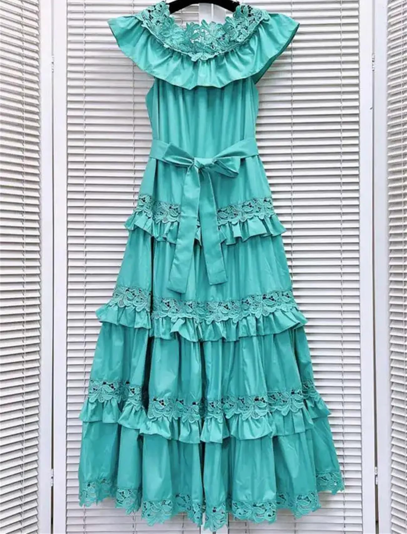 Abito da donna Slash Neck Moda Lace-Up Senza Maniche Scava Fuori Pizzo Vita Cinching Abiti Casual Primavera Abbigliamento
