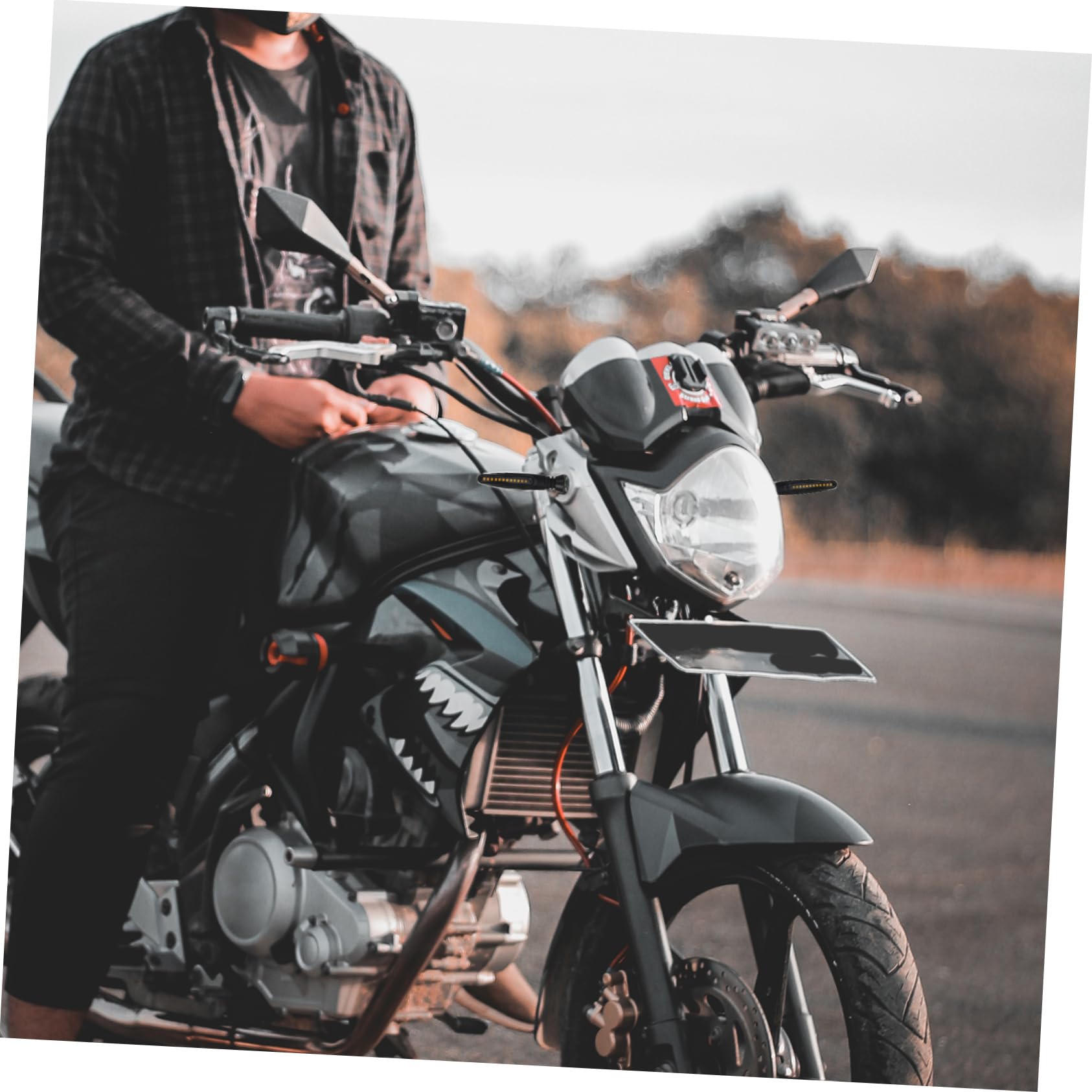Para stylowych kierunkowskazów LED do motocykli i pojazdów elektrycznych, łatwa instalacja w różnych modelach, solidna konstrukcja.