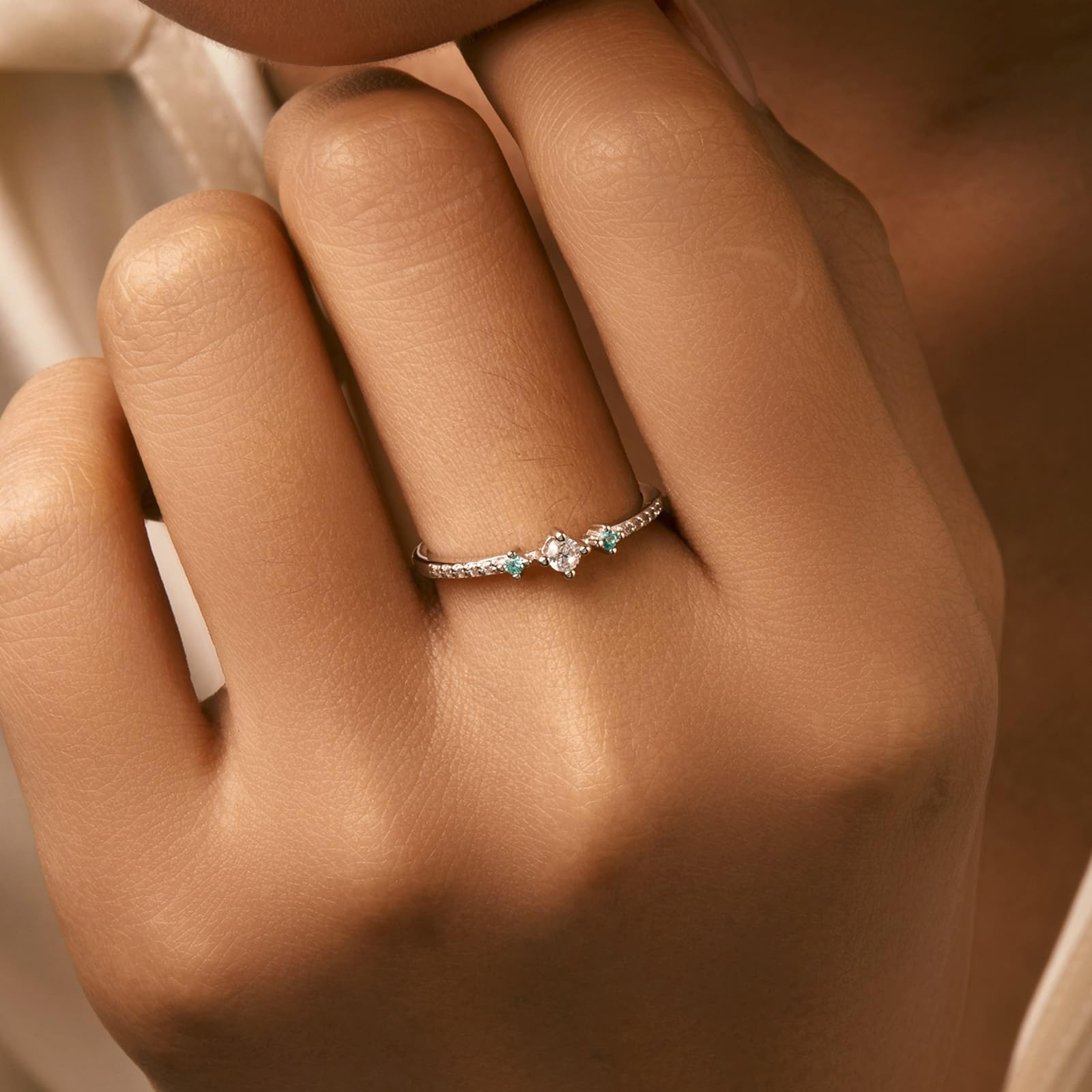 Anillo de oro blanco de 9 K/14 K para mujer, Moissanite, 3 mm, elegante, apilable