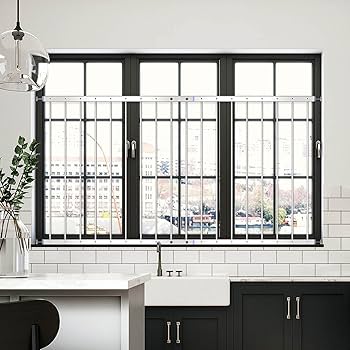 Amazon.co.jp: 窓からの転落防止フェンス。2枚連結(幅85-154cm×高80cm