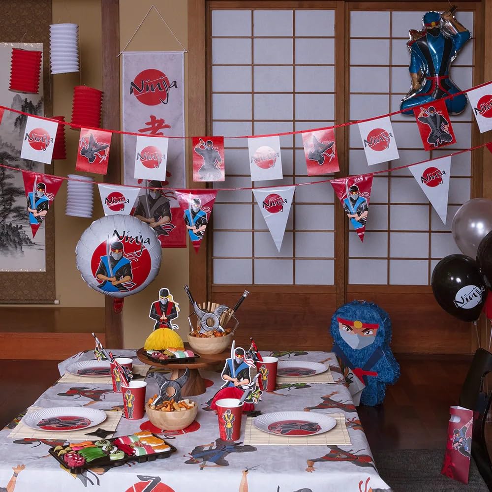 Pinata - Ninja, bâton de frappe et masque - Comme jeu et décoration pour anniversaire d'enfant et fête à thème - Dimensions : 45 x 34 x 10 cm - Compatible avec anniversaire Ninjago - Fête pour enfants