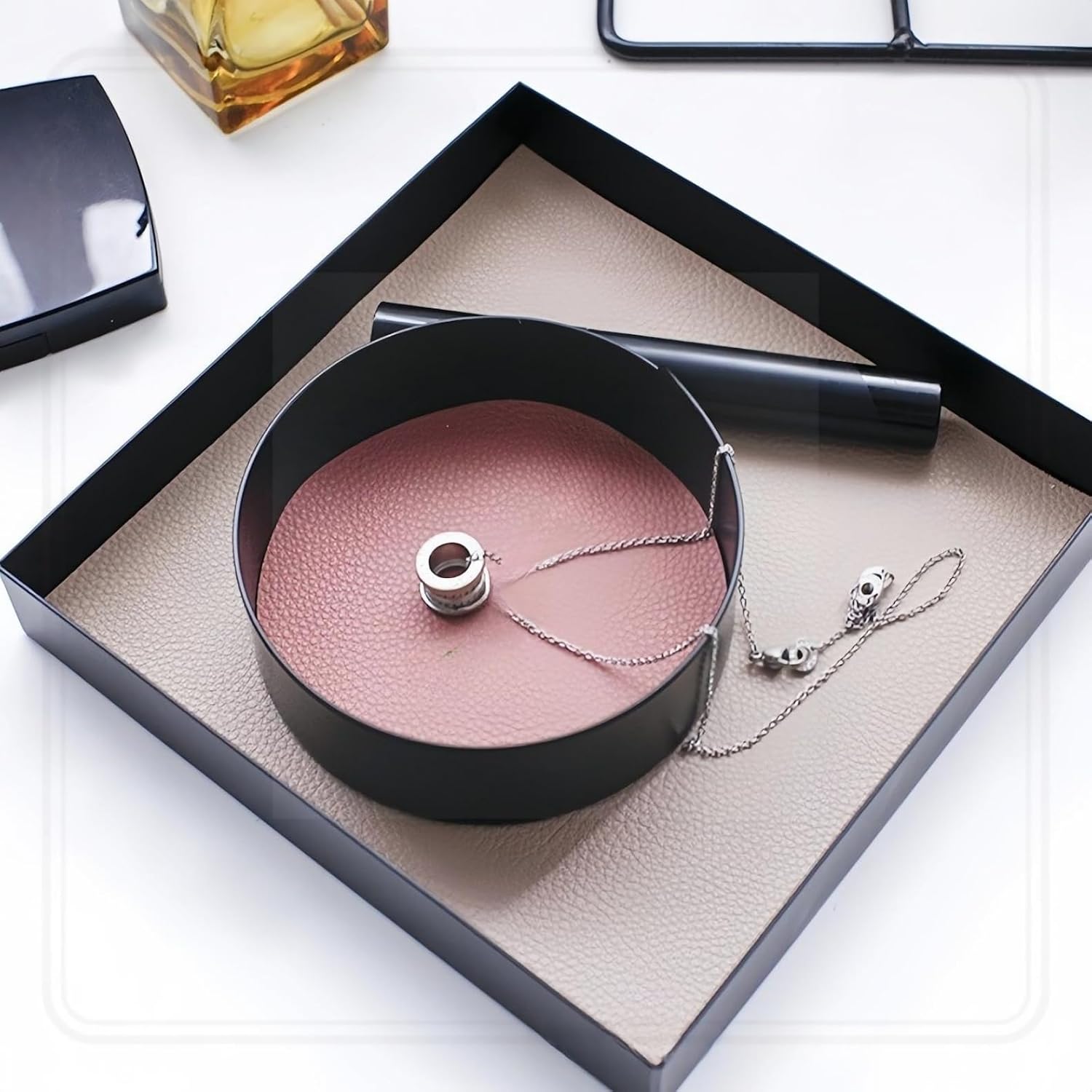 PUレザートレー・多機能収納ボックス | 卓上・玄関・デスク用 | 小物・アクセサリー・鍵・時計収納 | カフェトレイ/ランチお盆と