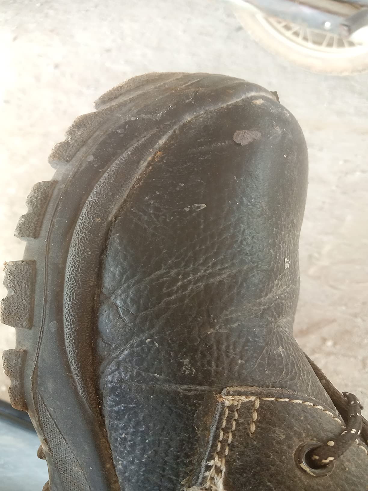 Honeywell HS100X44/10 Classic Leather Single Density PU Safety Shoe