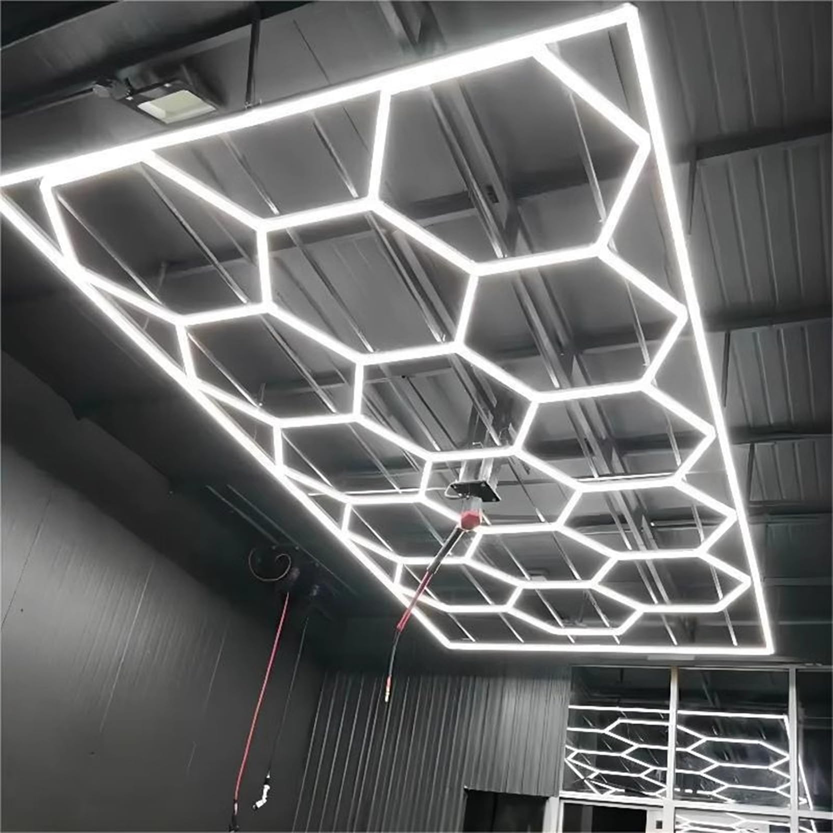 Éclairage LED Hexagonal, 672 W, 73 920 lumens, éclairage d'atelier à Grille hexagonale 14 hexagones, 484,5 x 243,5 cm, Cadre rectangulaire, pour garages, sous-sols et entrepôts.,A