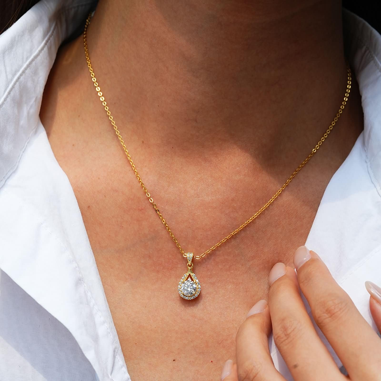 Catena Collana Donna, Oro giallo Collana Donna Ciondolo a goccia con alone e moissanite rotonda da 1 carato