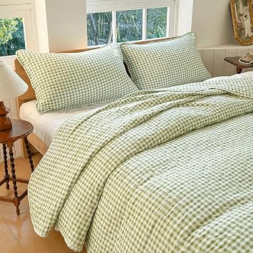 Sage Green Gingham Twin Quilt Set, Soft Pre-washed Microfiber Green Plaid Twin Bedspread, Lightweight Checked Summer Quilt, Grid Bedding Coverlets for All Seasons Includes 1 Quilt, 1 Pillow Sham