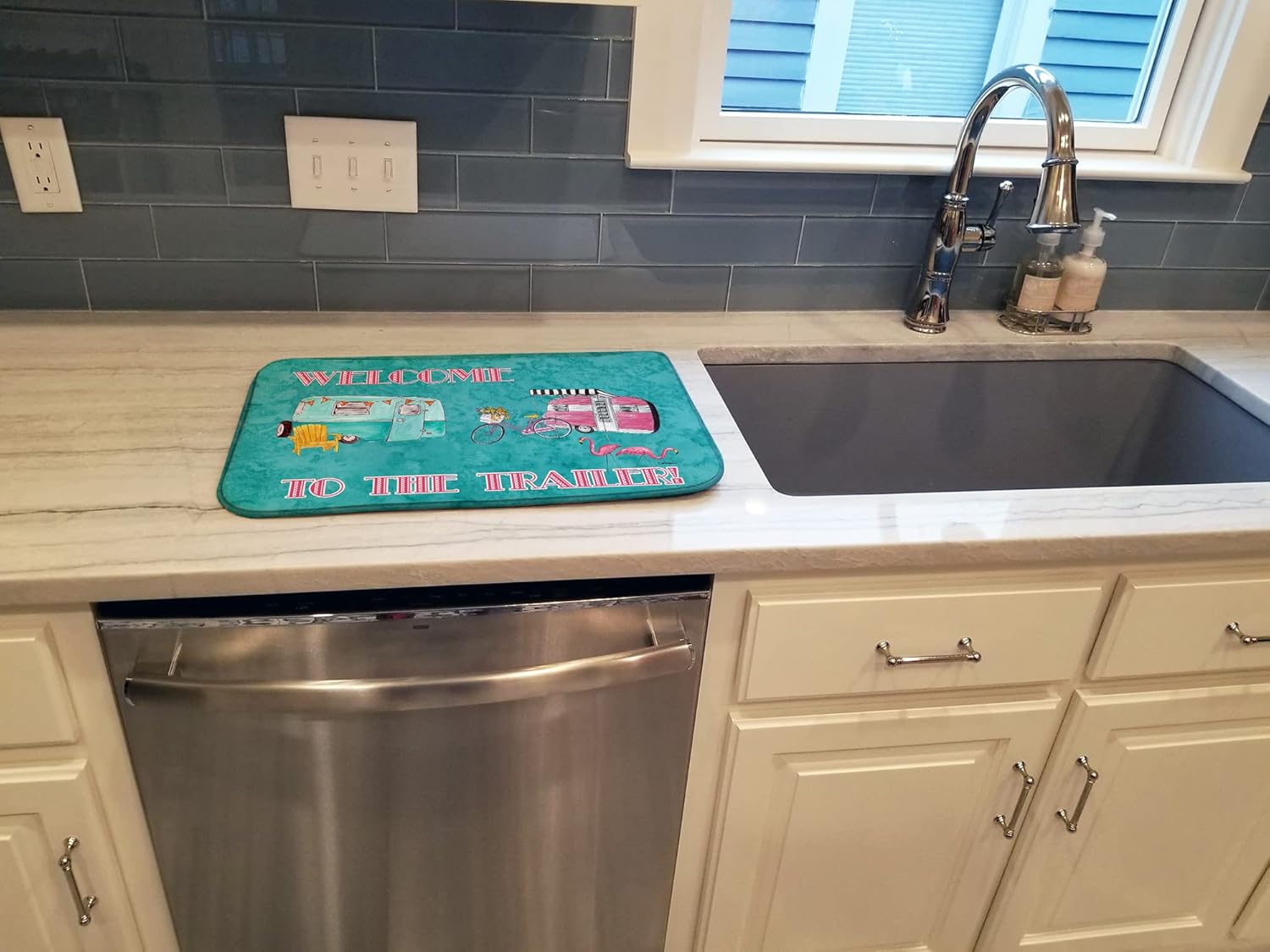 Caroline's Treasures 8760DDM Welcome to the Trailer Dish Drying Mat Absorbent Dish Drying Mat Pad for Kitchen Counter Dish Drainer Mat for Countertop, 14 x 21", Multicolor
