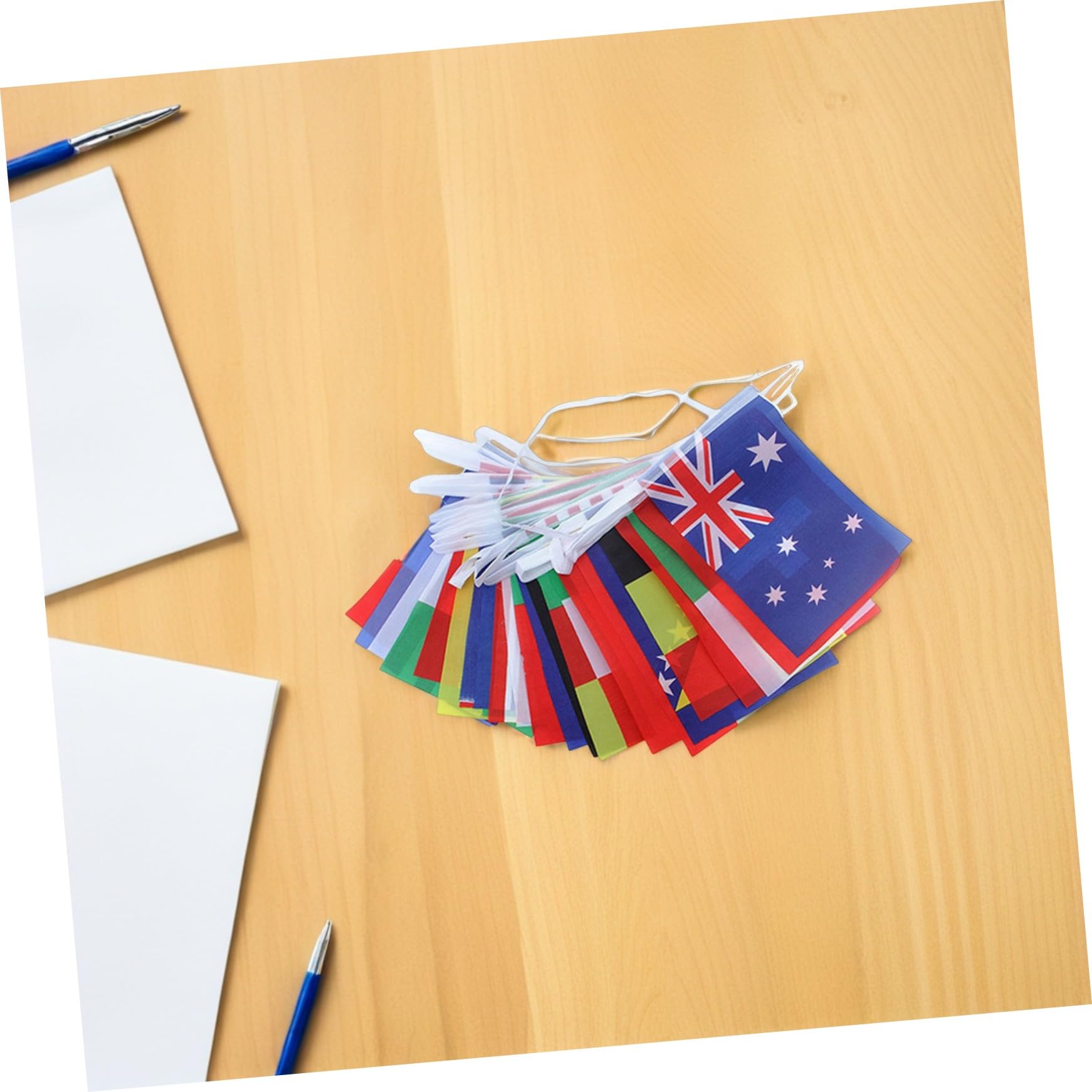 YARNOW Set 1 Stringa Bandiere Decorativa Poliestere per Decorazioni Quotidiane e Festività, Bandierine Nazionali Internazionali per Festa e Spazi